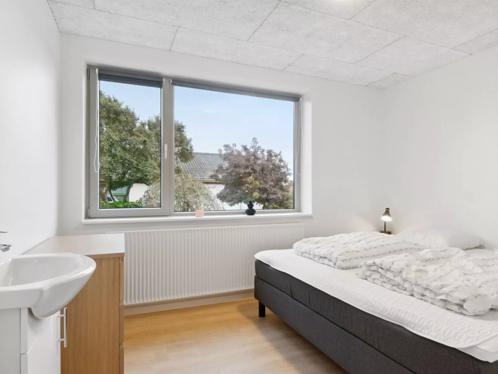 "Elaine" - 350m from the sea-Binnen