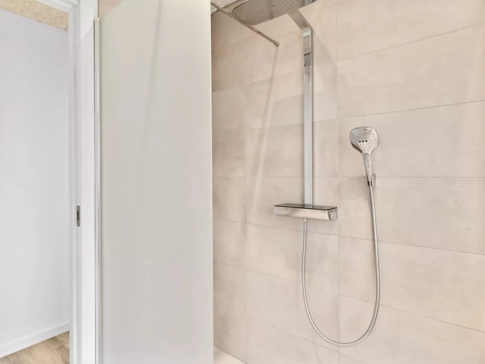 "Nona" - 150m from the sea-Binnen