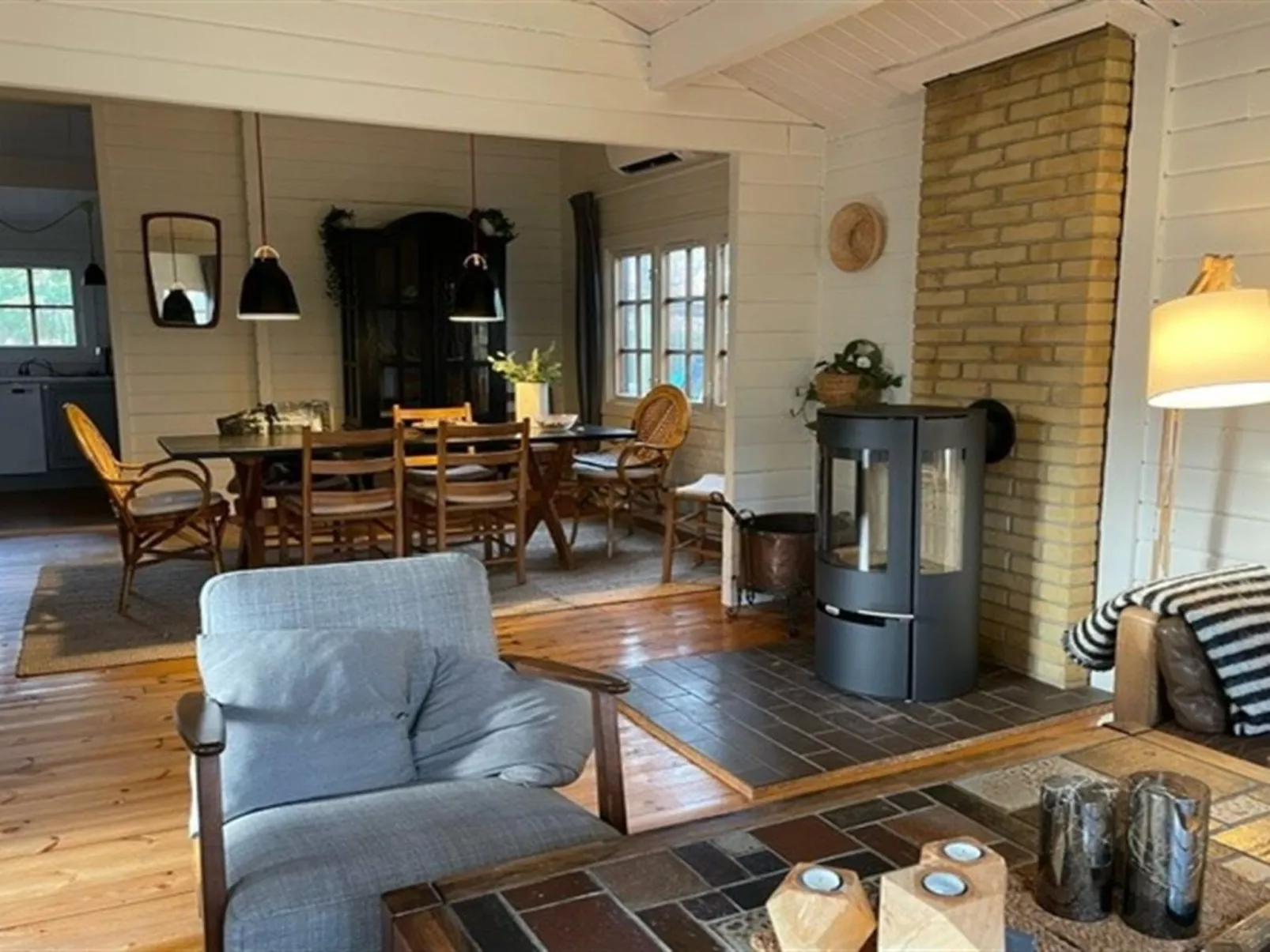 "Neela" - 300m from the sea-Binnen