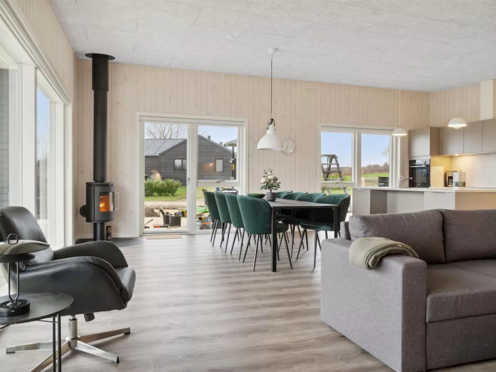 "Harrieth" - 300m from the sea-Binnen