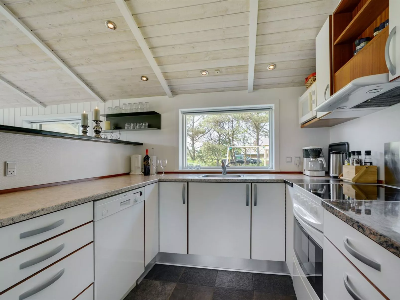 "Thove" - 600m from the sea-Binnen