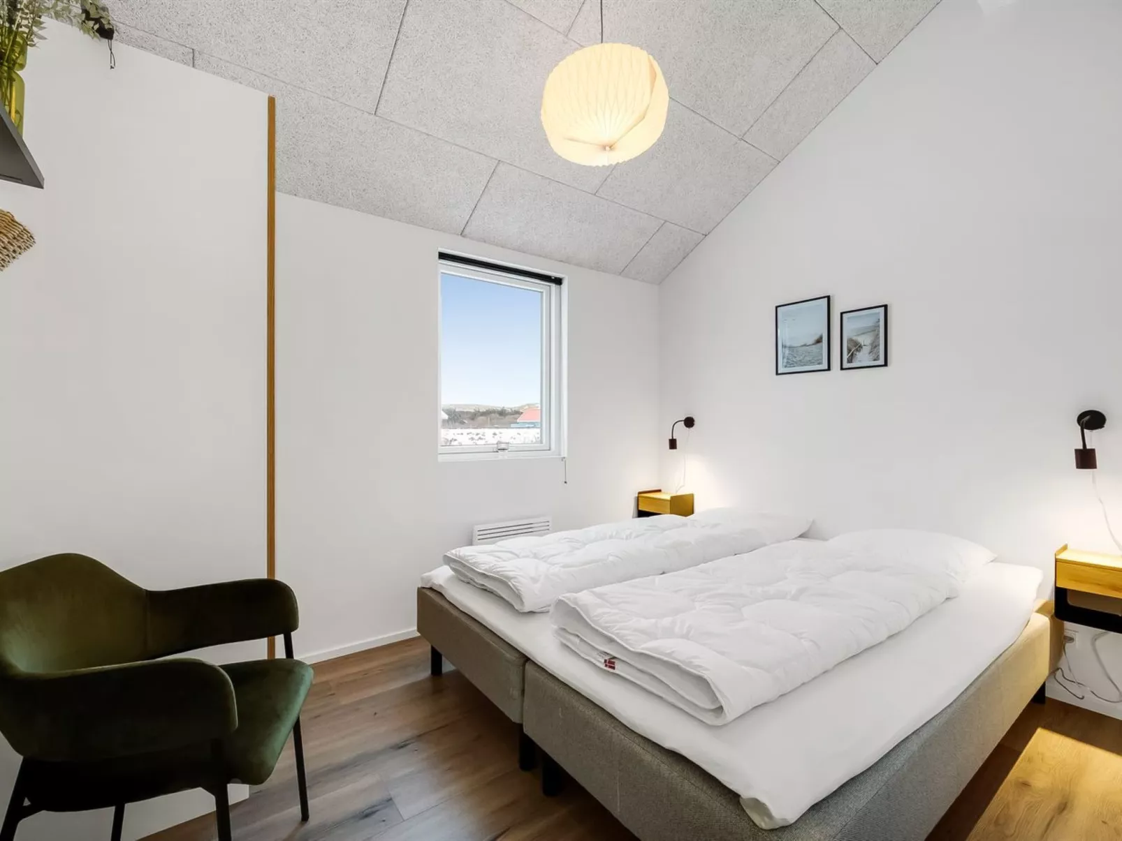 "Ivar" - 300m from the sea-Binnen