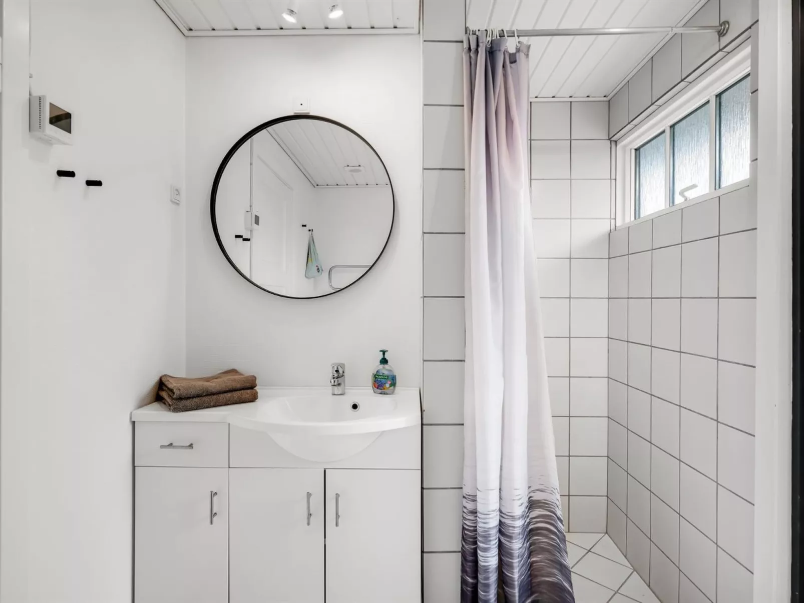 "Eyla" -  from the sea-Binnen