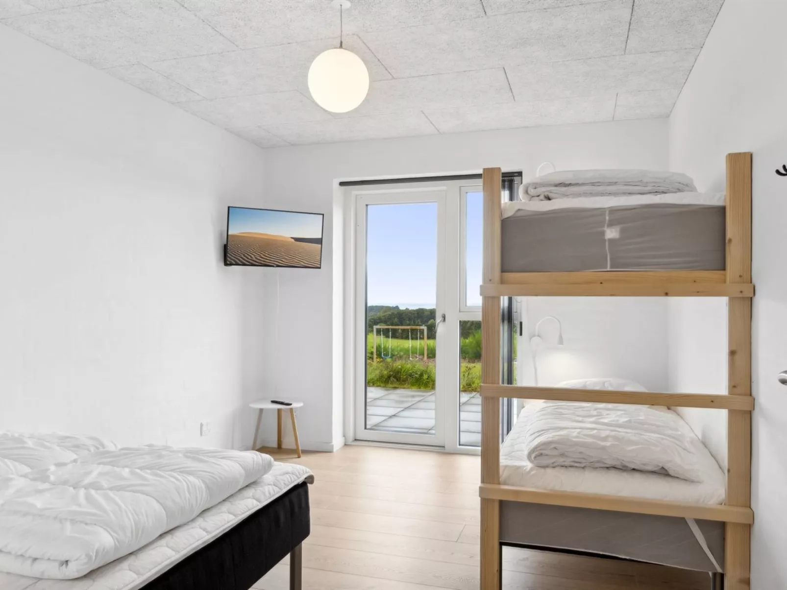 "Ann" - 1.3km from the sea-Binnen