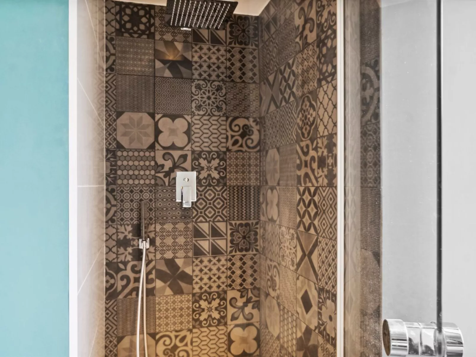 "Hughlek" - 1.5km from the sea-Binnen