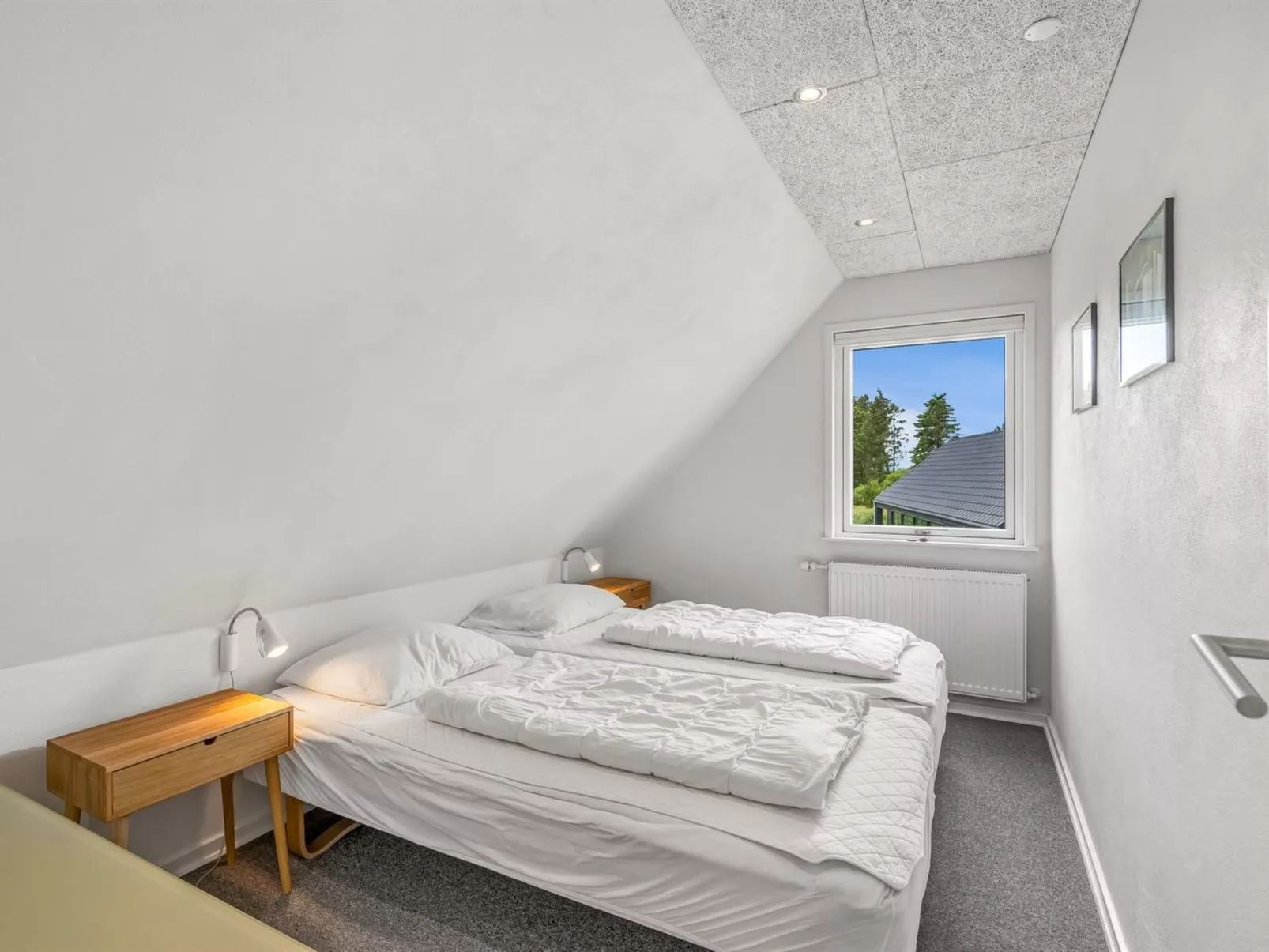 "Lavrans" - 2.5km from the sea-Binnen