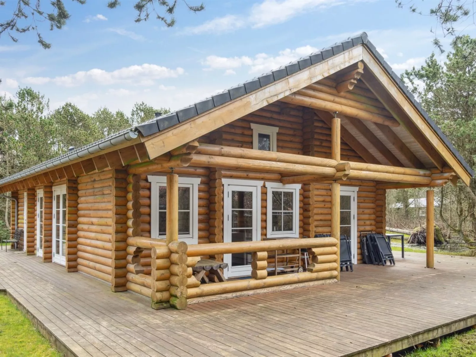 "Luzy" - 1km from the sea-Buiten