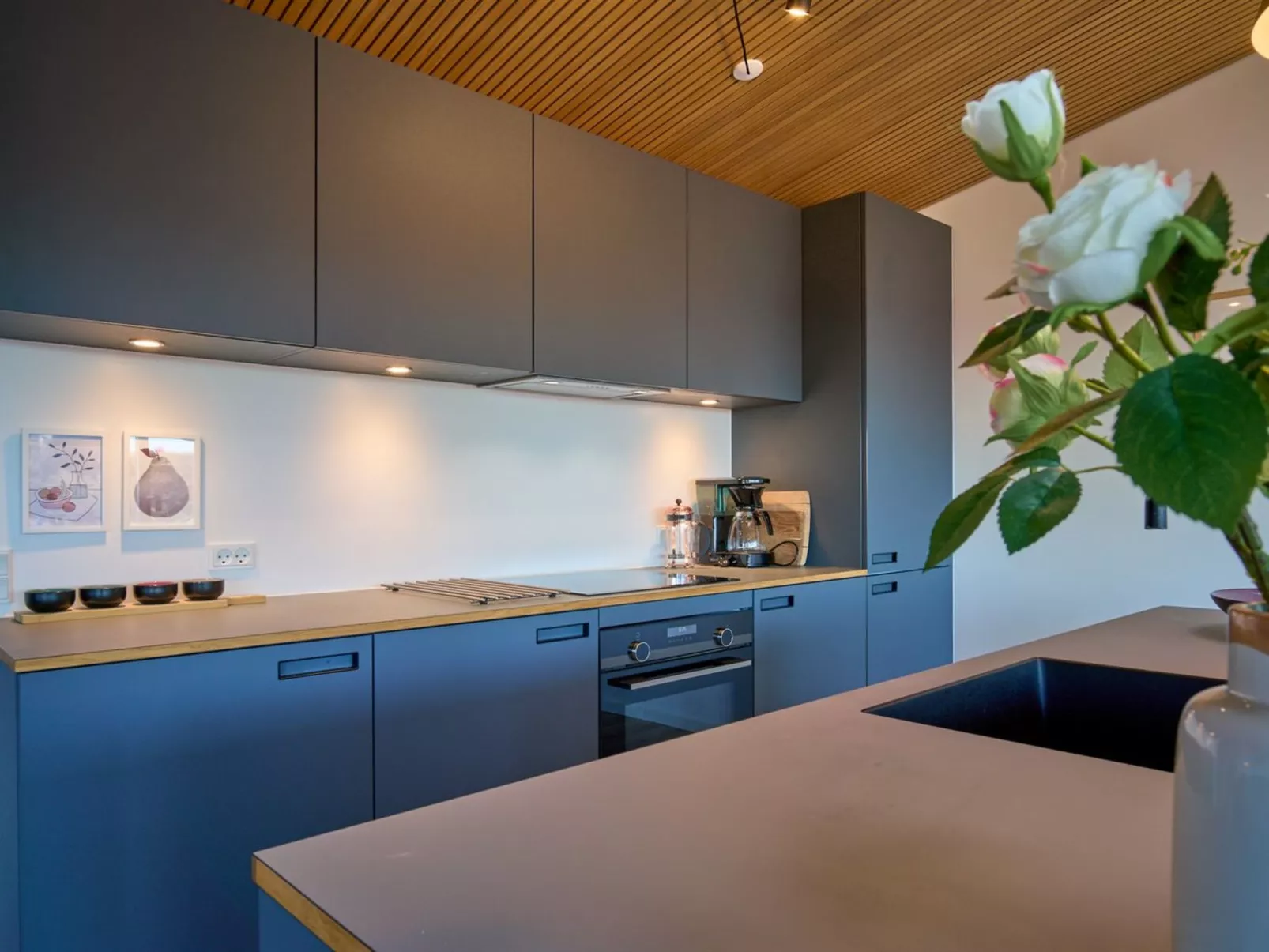 "Rossella" - 450m from the sea-Binnen