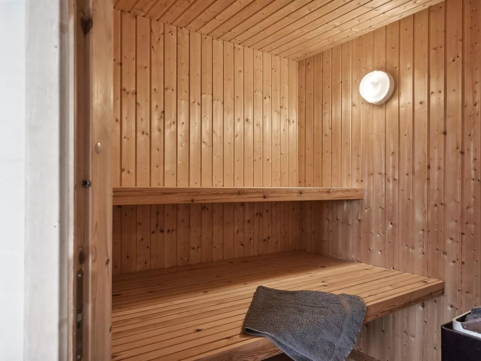 "Gidske" - 300m from the sea-Binnen