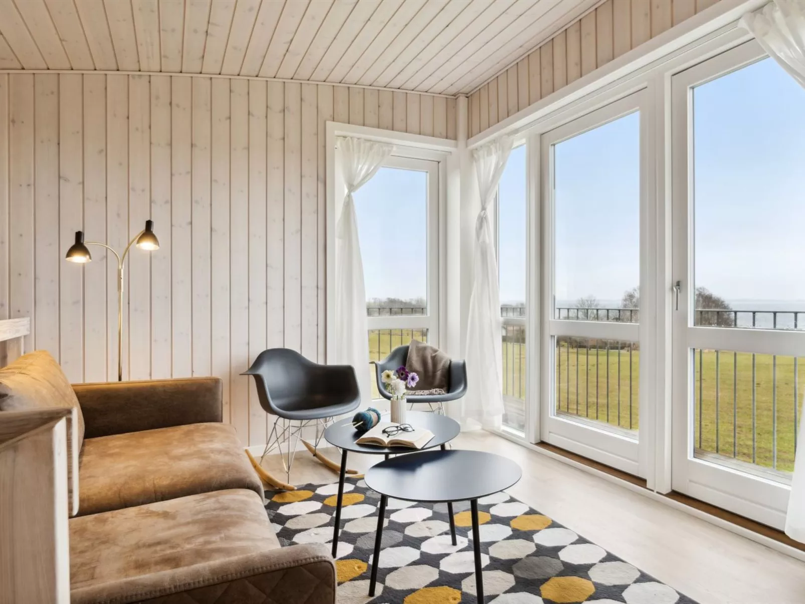 "Halvor" - 275m from the sea-Binnen