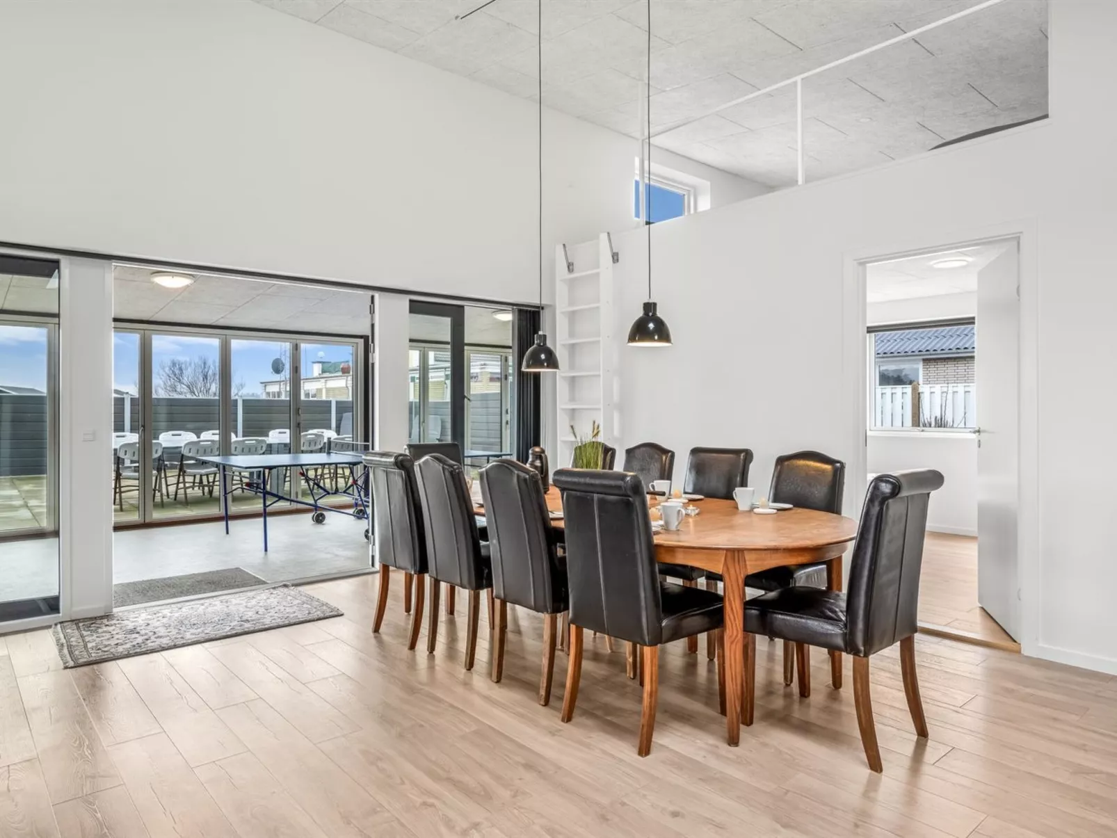 "Clarabelle" - 1.2km from the sea-Binnen