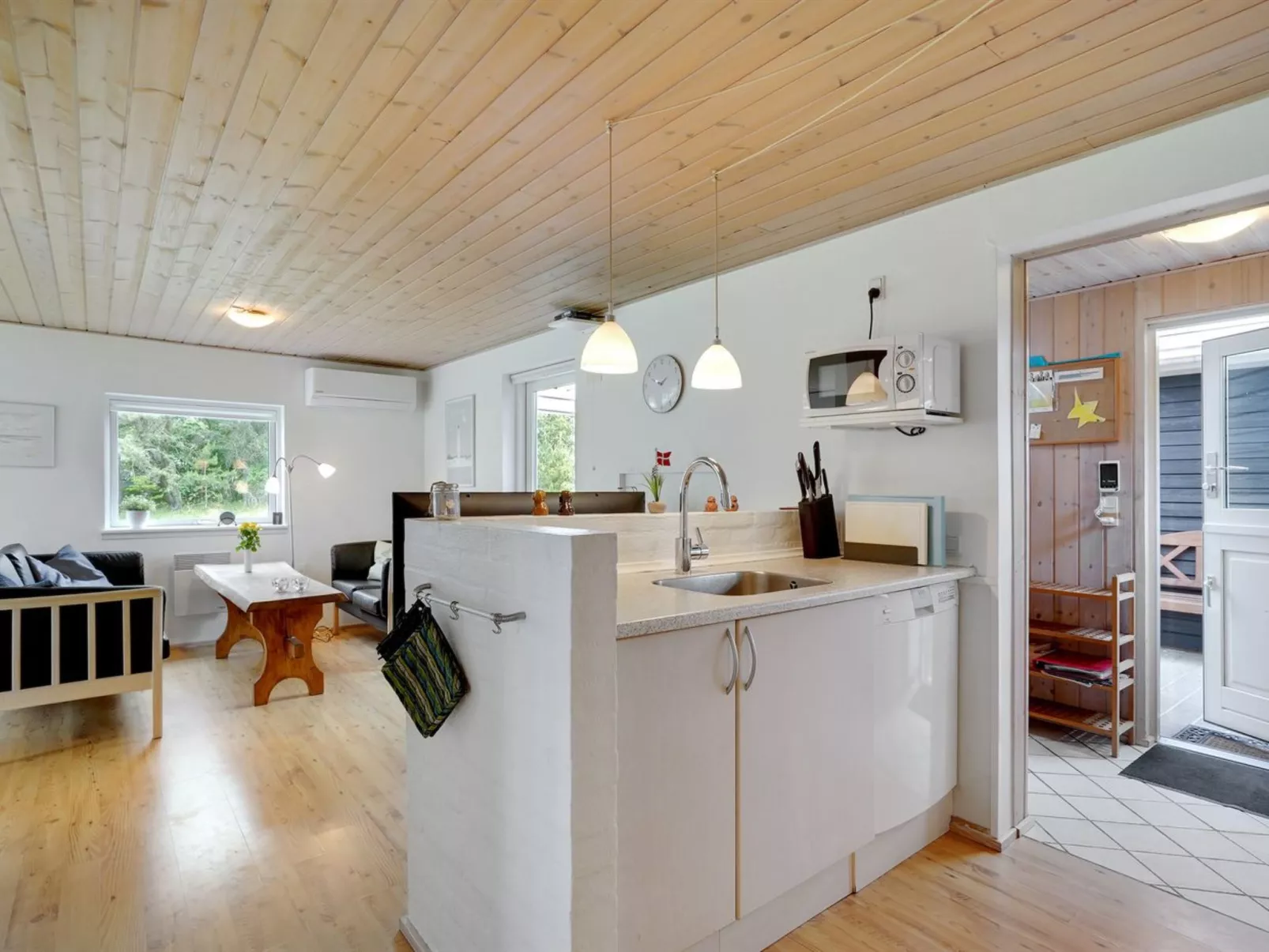 "Hildulf" - 2km from the sea-Binnen