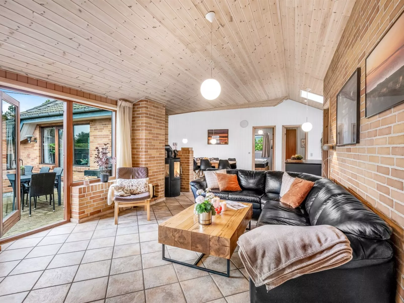 "Mico" - 500m from the sea-Binnen