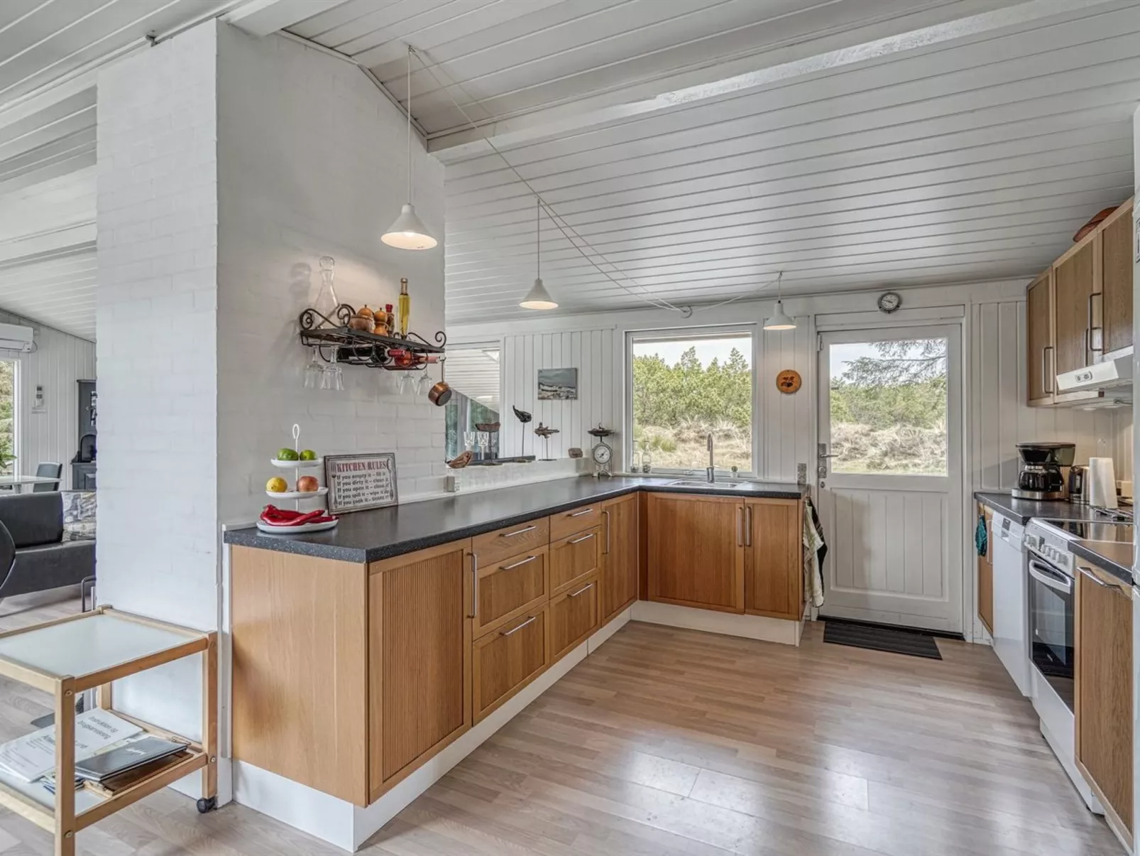 "Taneli" - 2.2km from the sea-Binnen