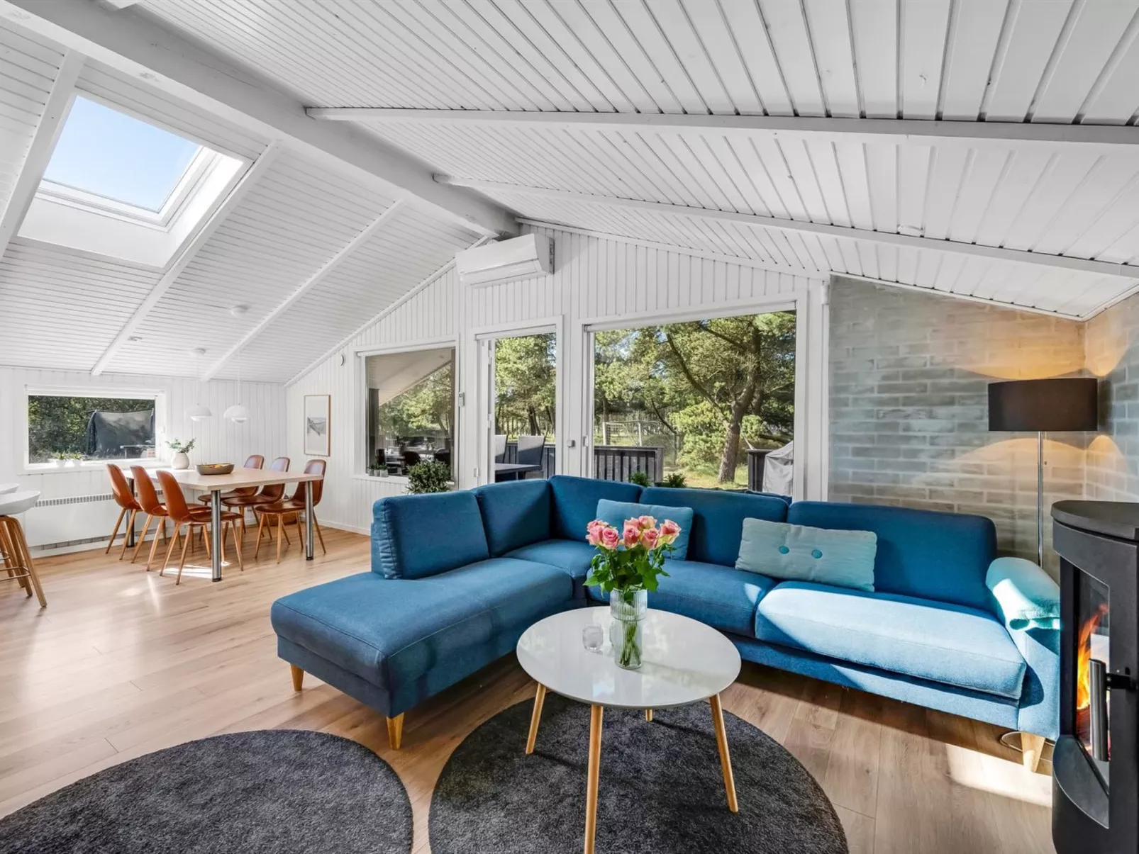 "Eirik" - 2.5km from the sea-Binnen