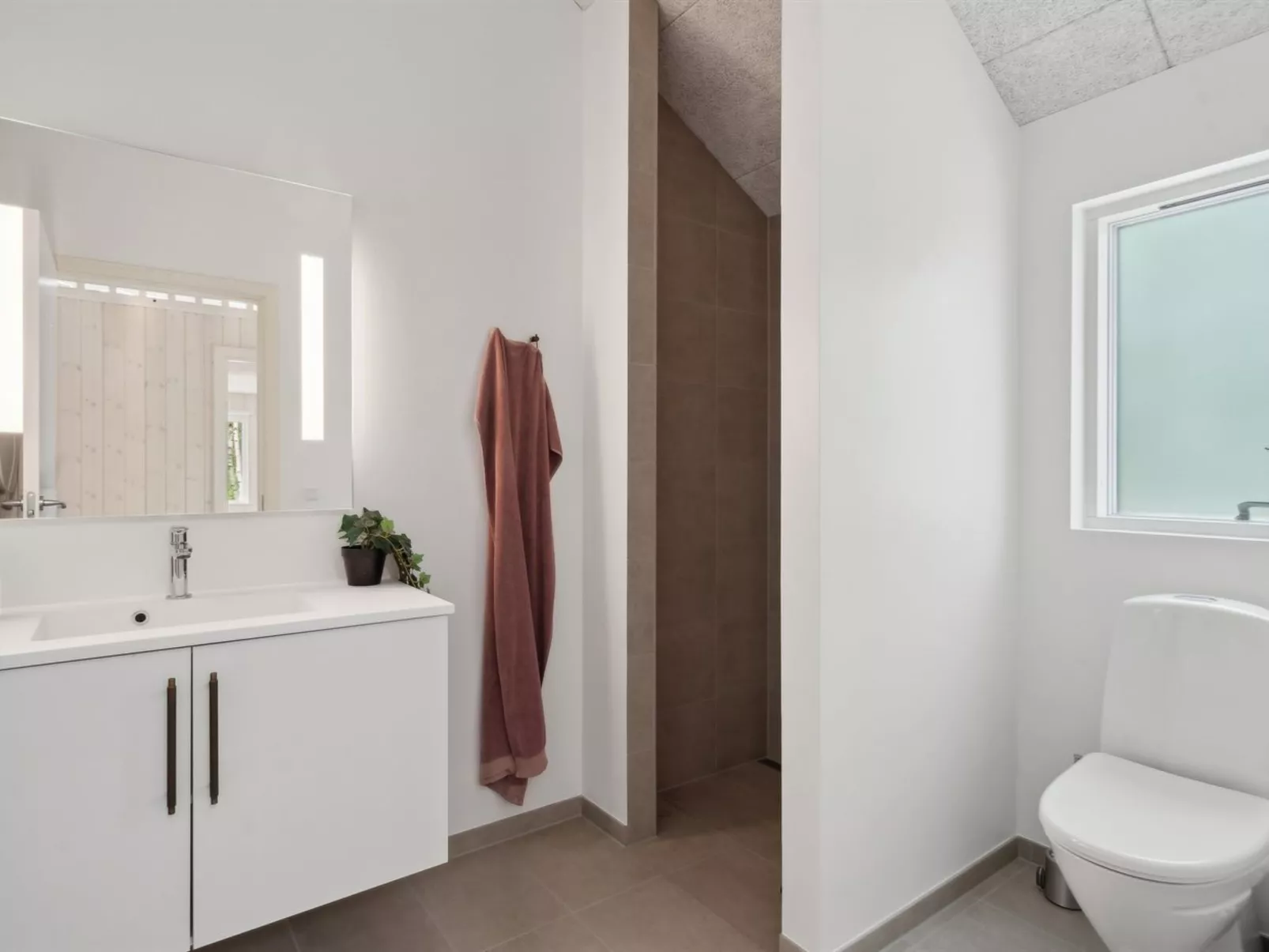 "Laina" - 250m from the sea-Binnen