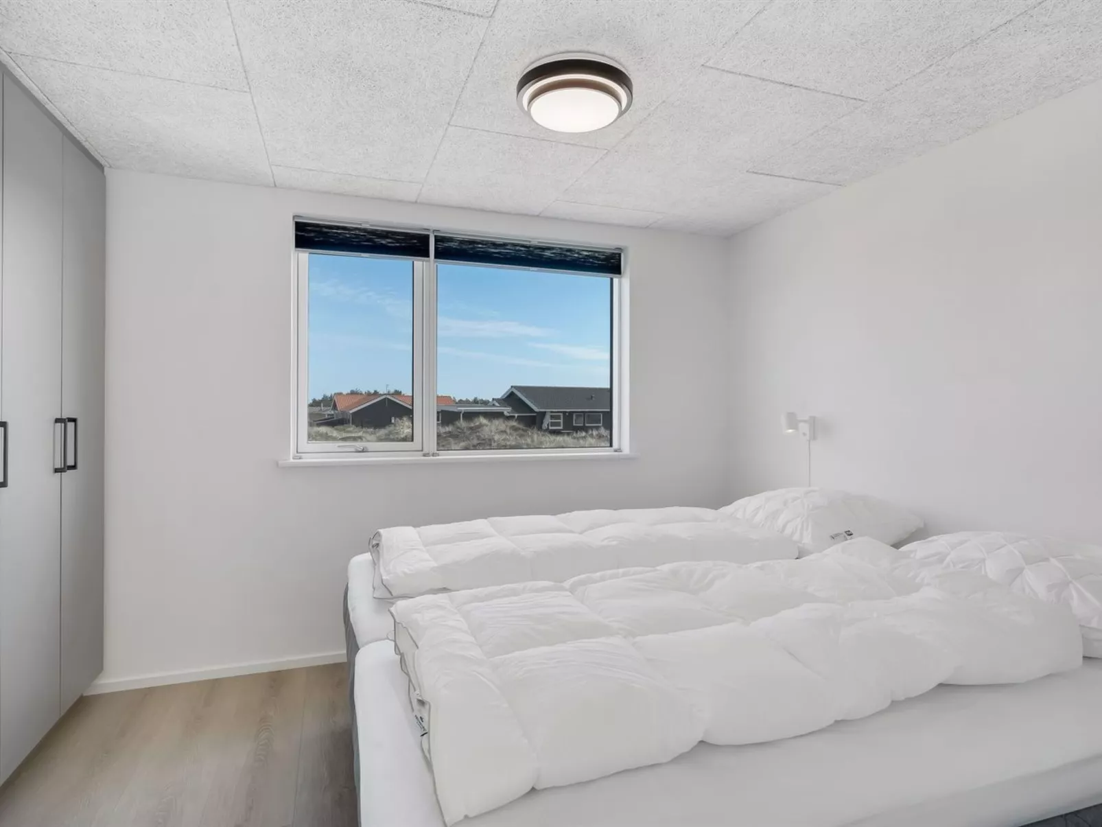 "Helga" - 650m from the sea-Binnen