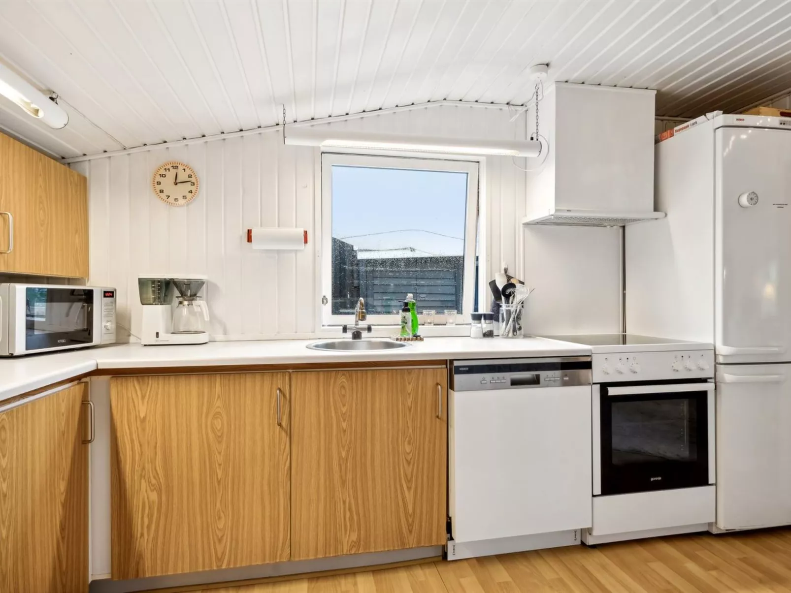 "Antonie" - 700m from the sea-Binnen