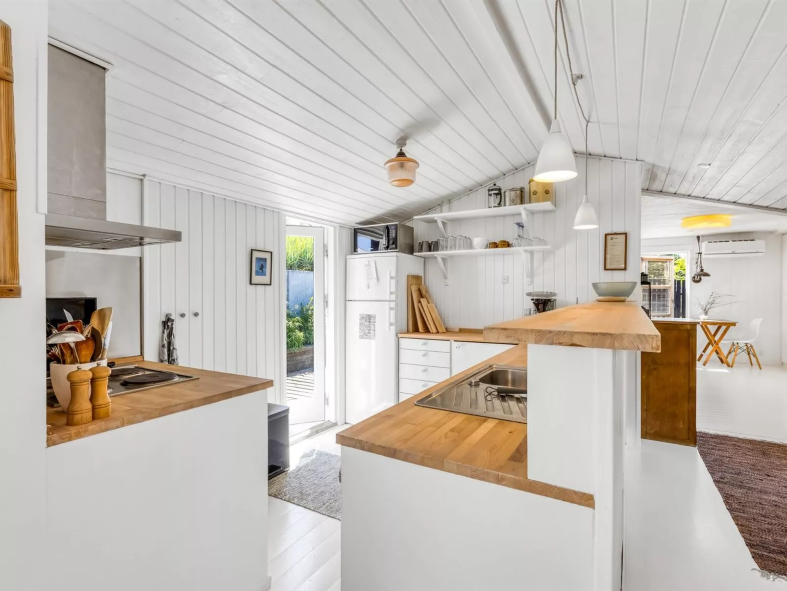 "Anouk" - 500m from the sea-Binnen