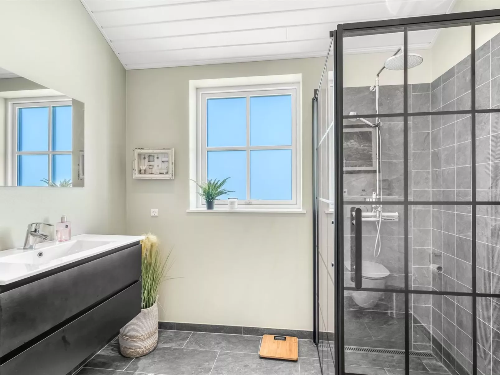 "Inola" - 1km from the sea-Binnen