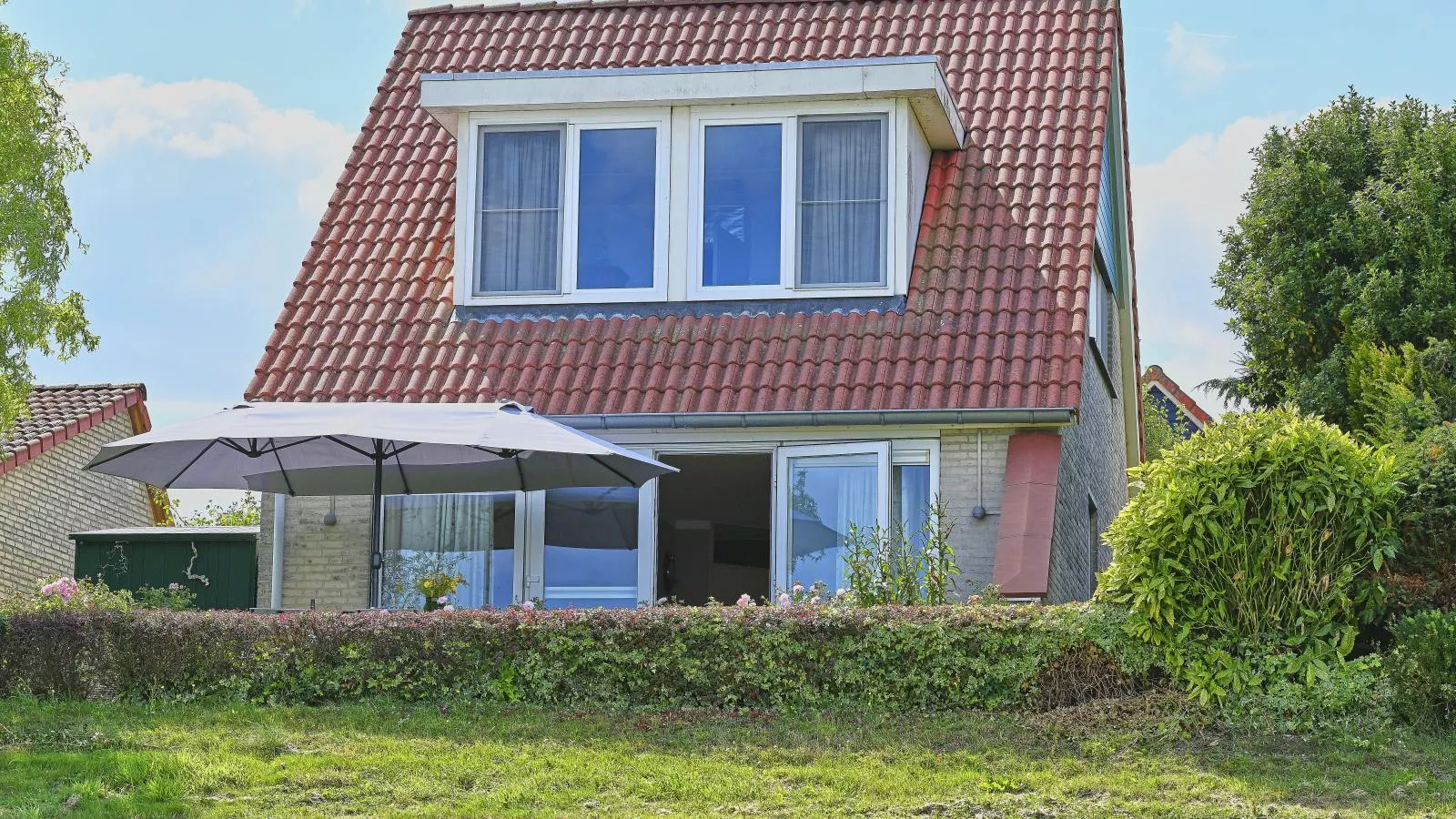 Rose Garden-Buitenkant zomer