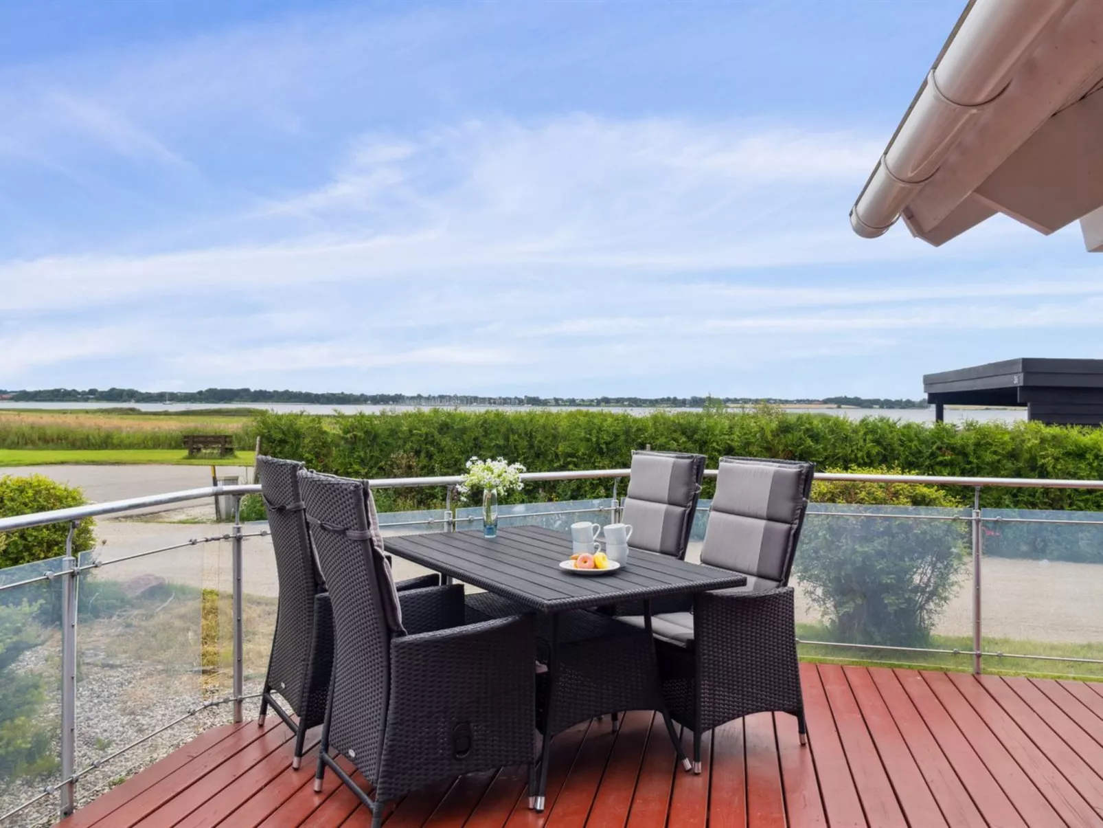 "Annrike" - 175m to the fjord-Buiten