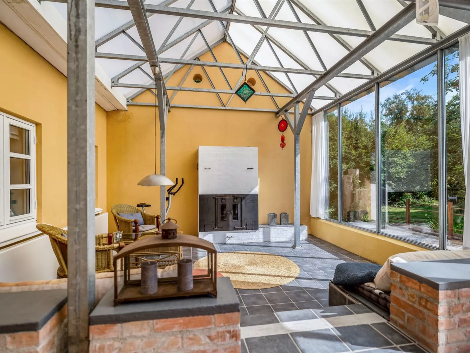 "Huno" - 2km from the sea-Binnen