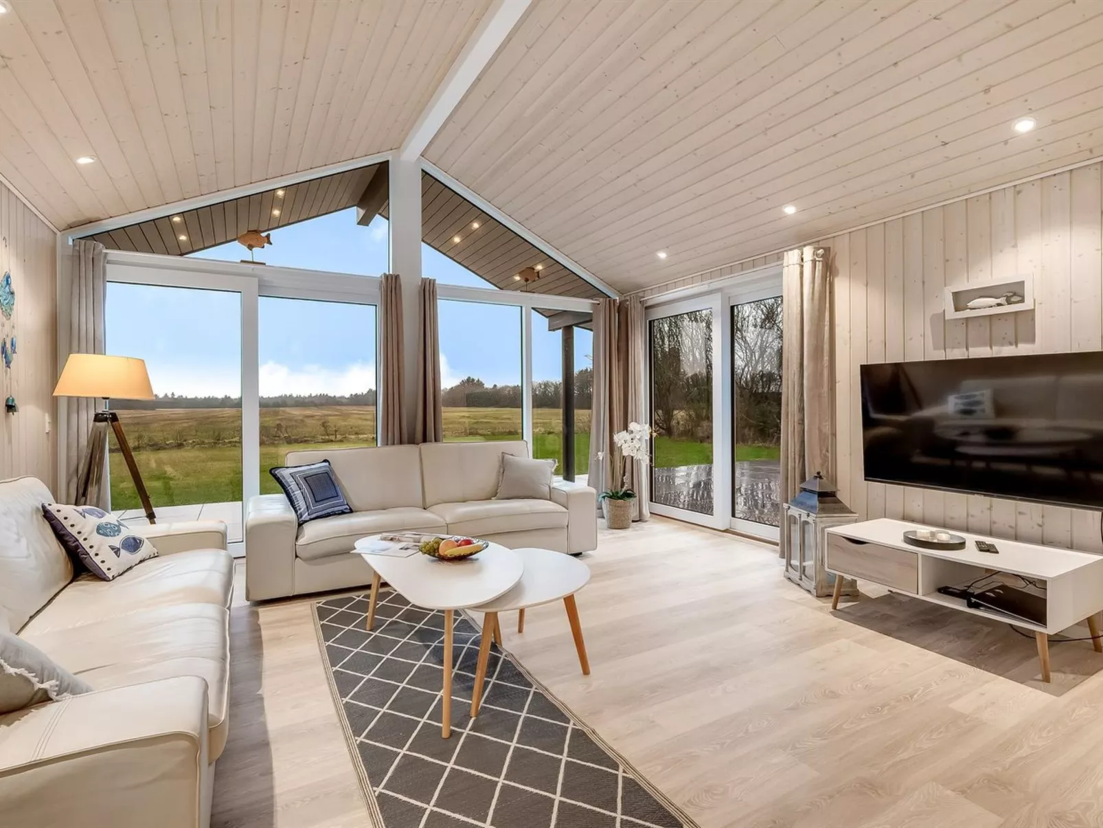 "Corina" - 850m to the fjord-Binnen