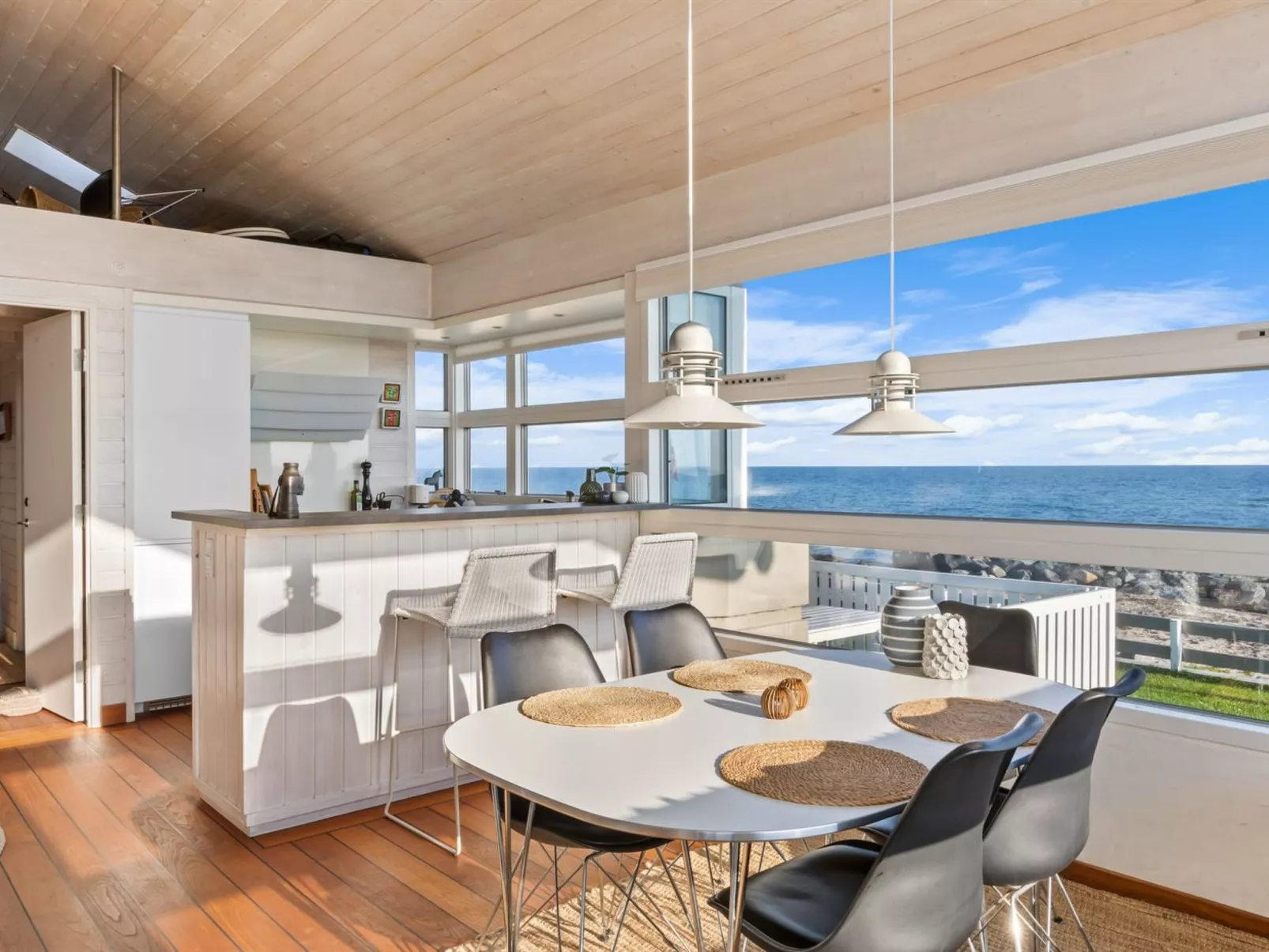 "Diderik" - 5m from the sea-Binnen