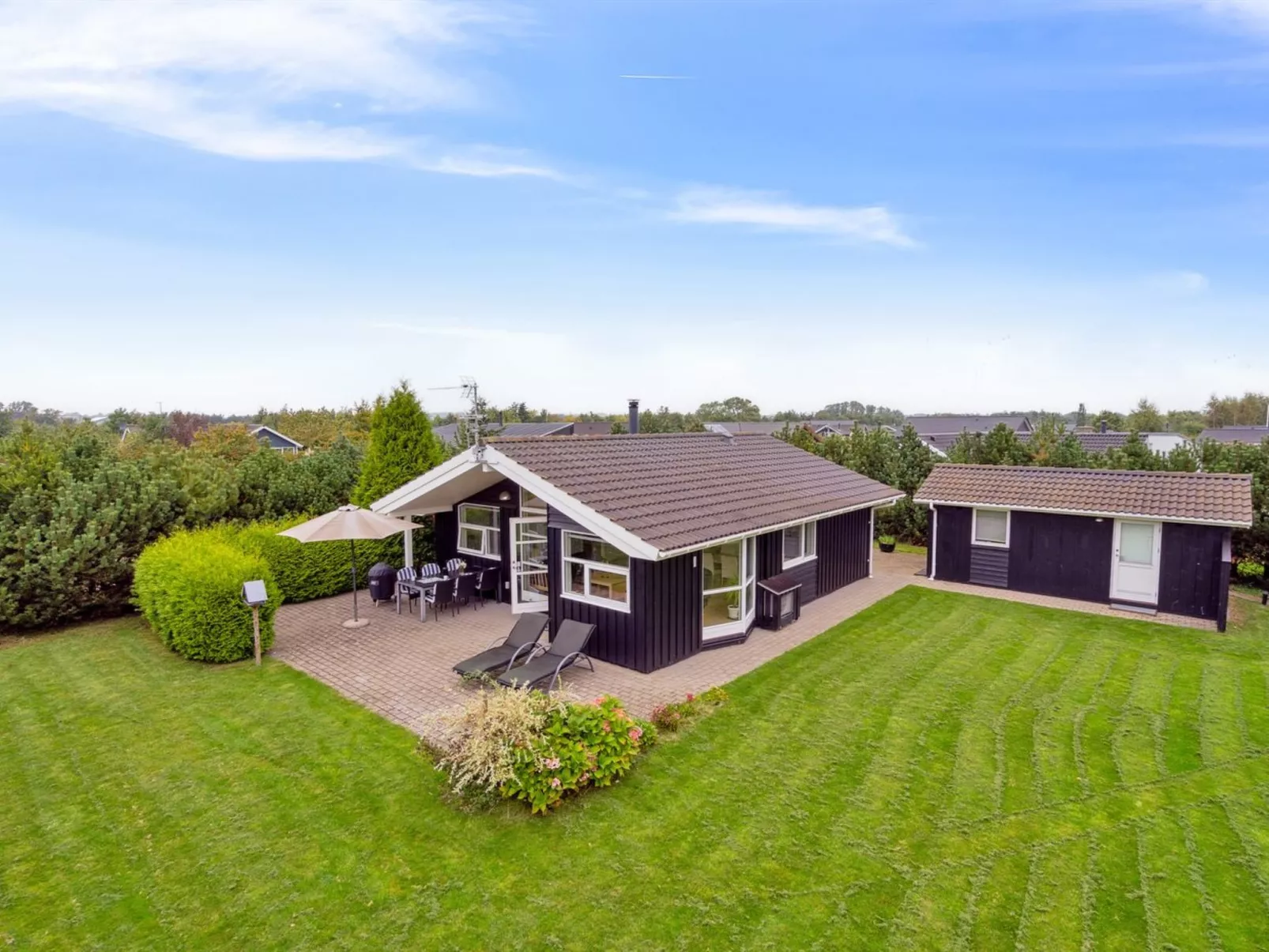 "Eljena" - 700m from the sea-Buiten