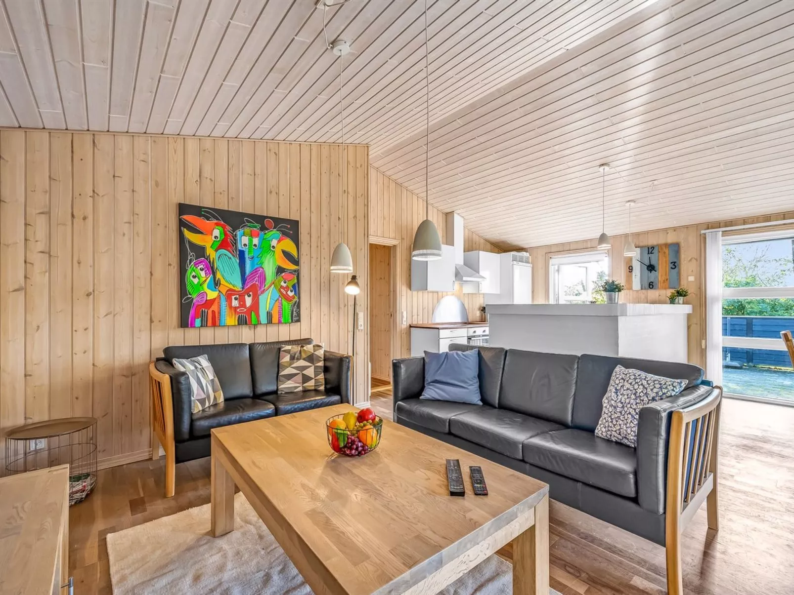 "Efka" - 600m to the fjord-Binnen