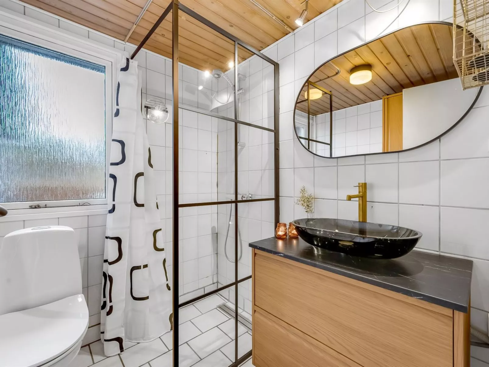 "Tiina" - 500m to the fjord-Binnen