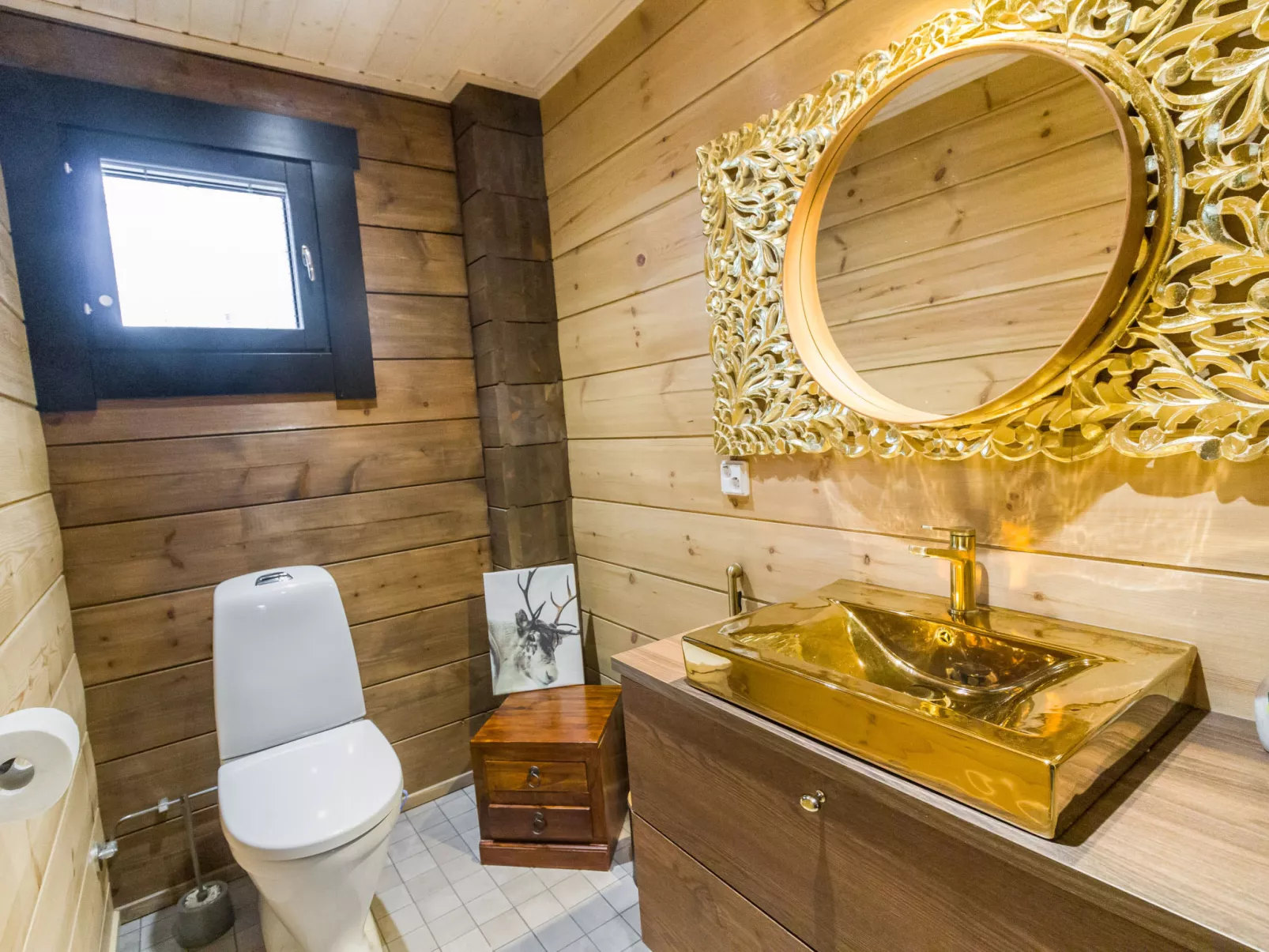 Villa valoisa-Binnen