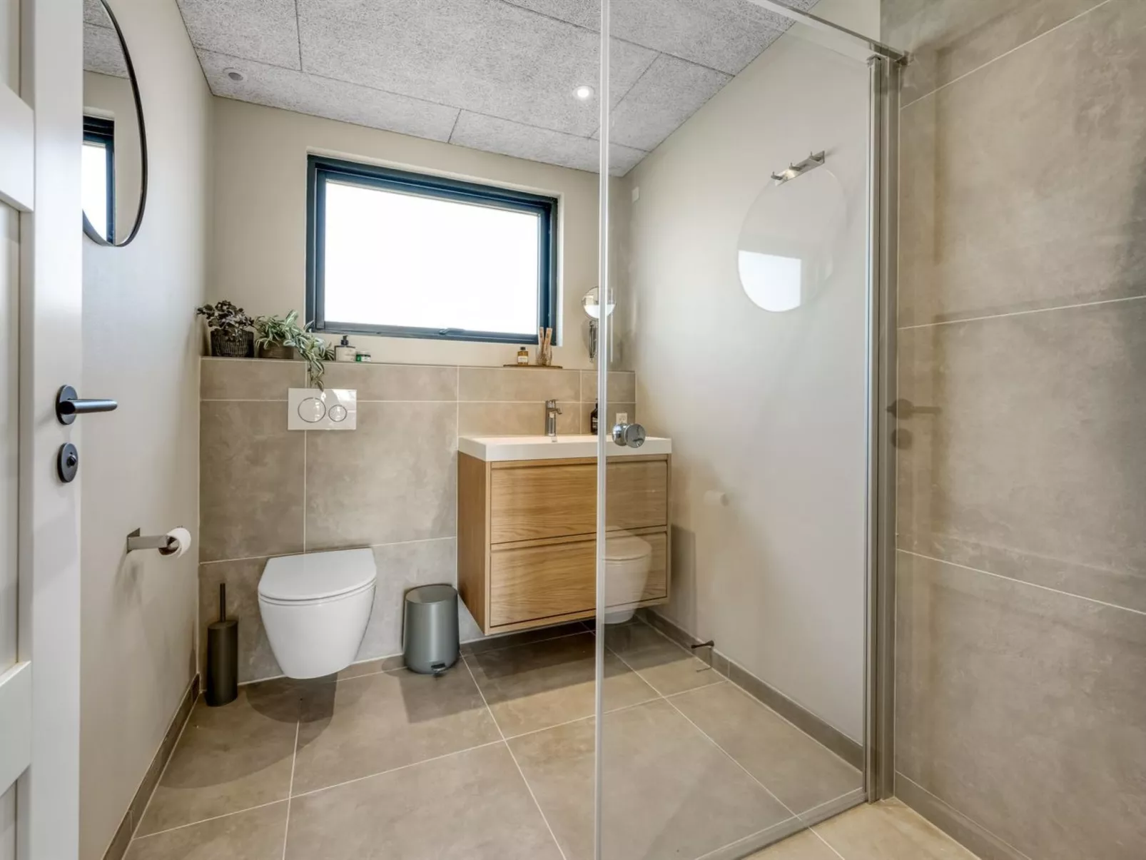 "Edvia" - 200m to the fjord-Binnen