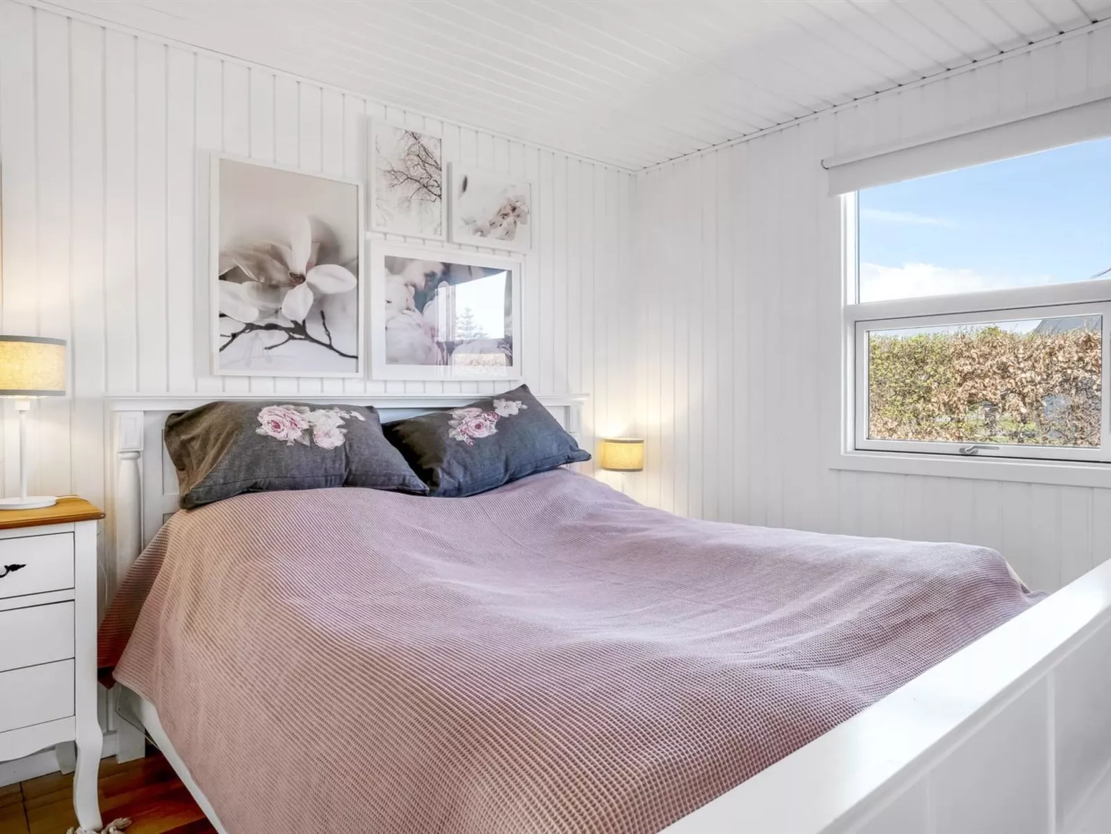 "Ruse" -  from the sea-Binnen