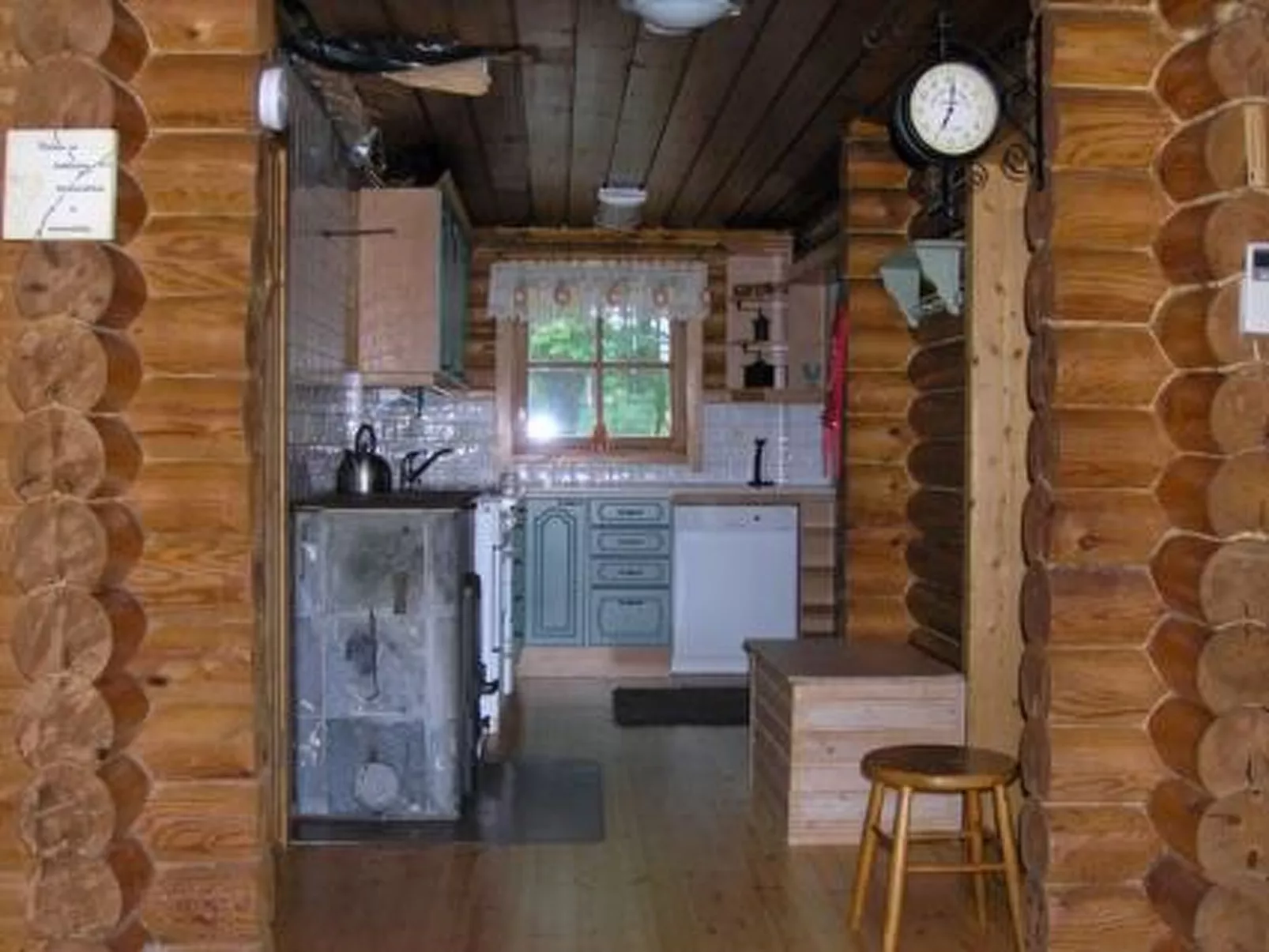 Keitaanniemen lomamökki-Binnen