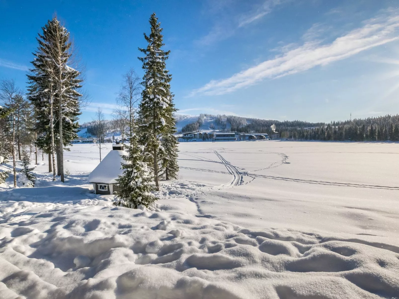 Aurinko-saaga 4 paritalo-Binnen