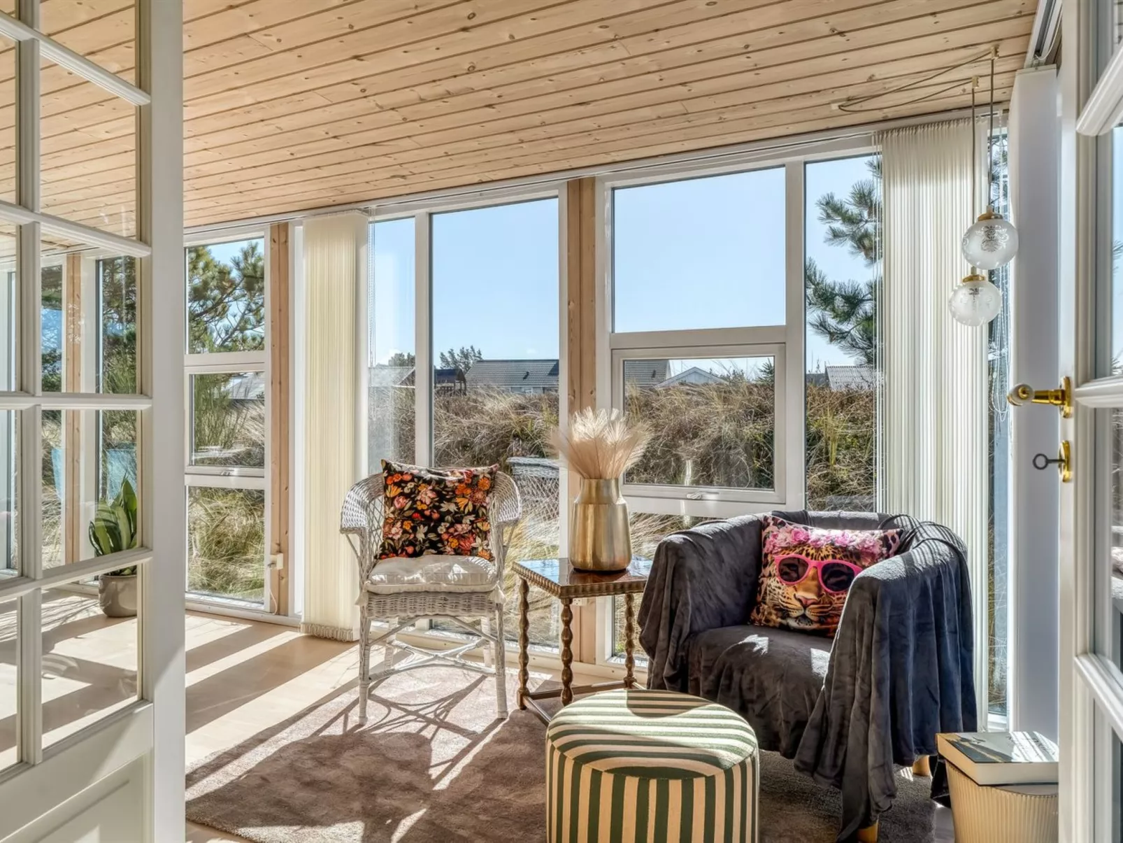 "Mynthe" - 500m from the sea-Binnen