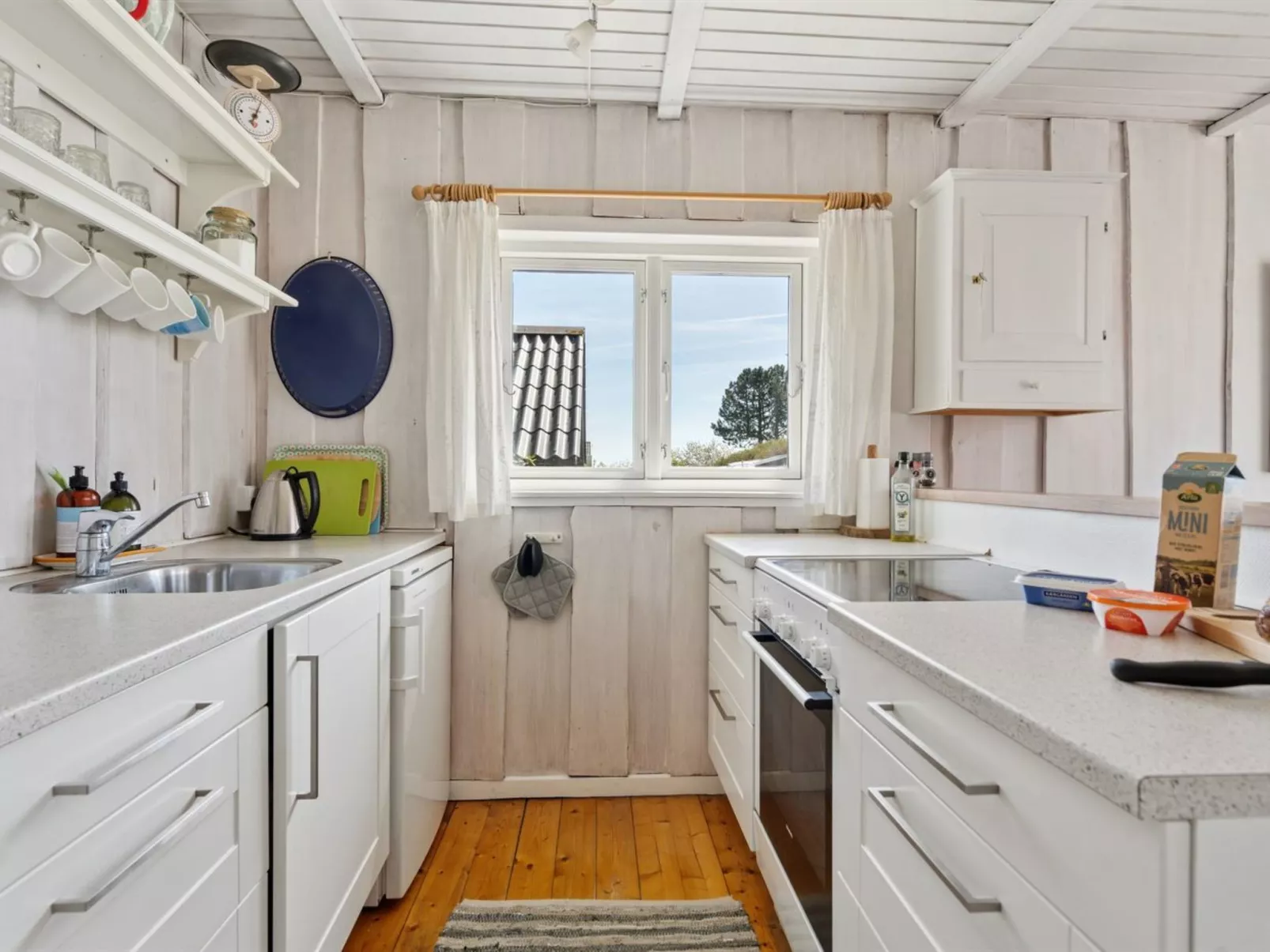 "Hira" - 200m from the sea-Binnen