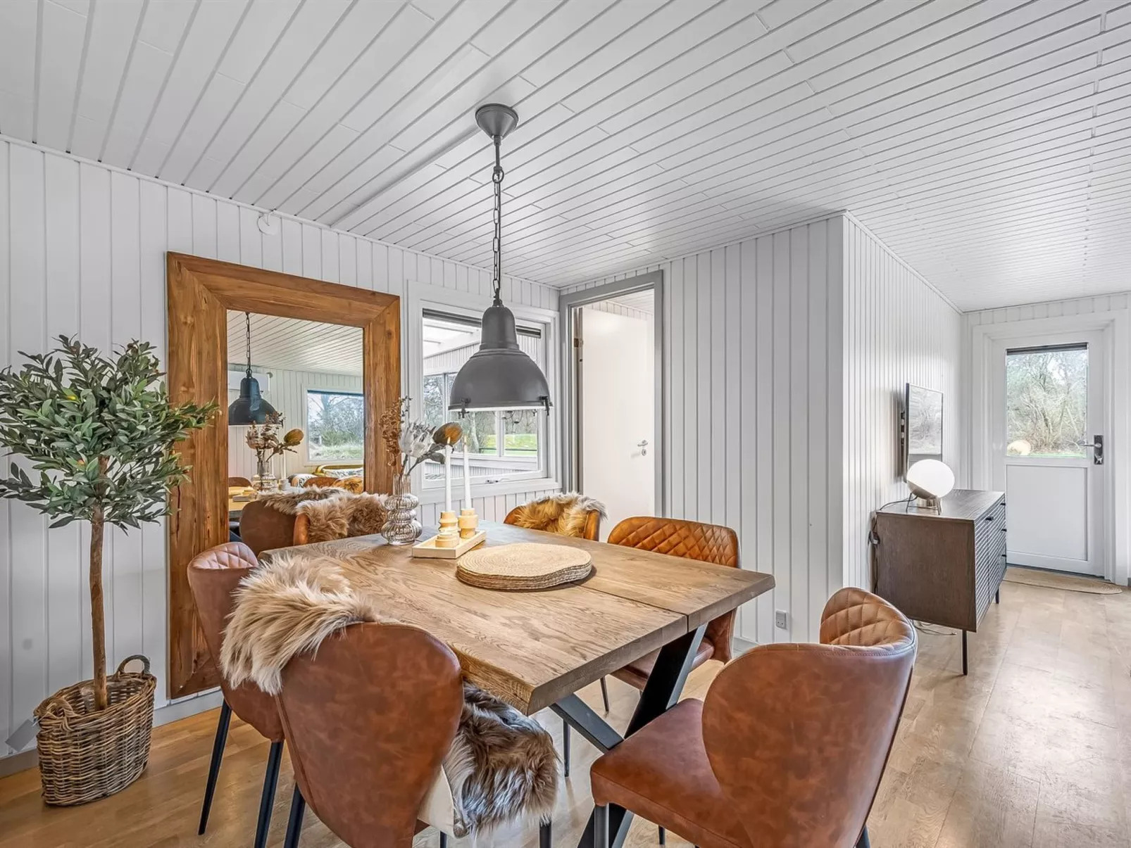 "Heike" - 700m to the fjord-Binnen