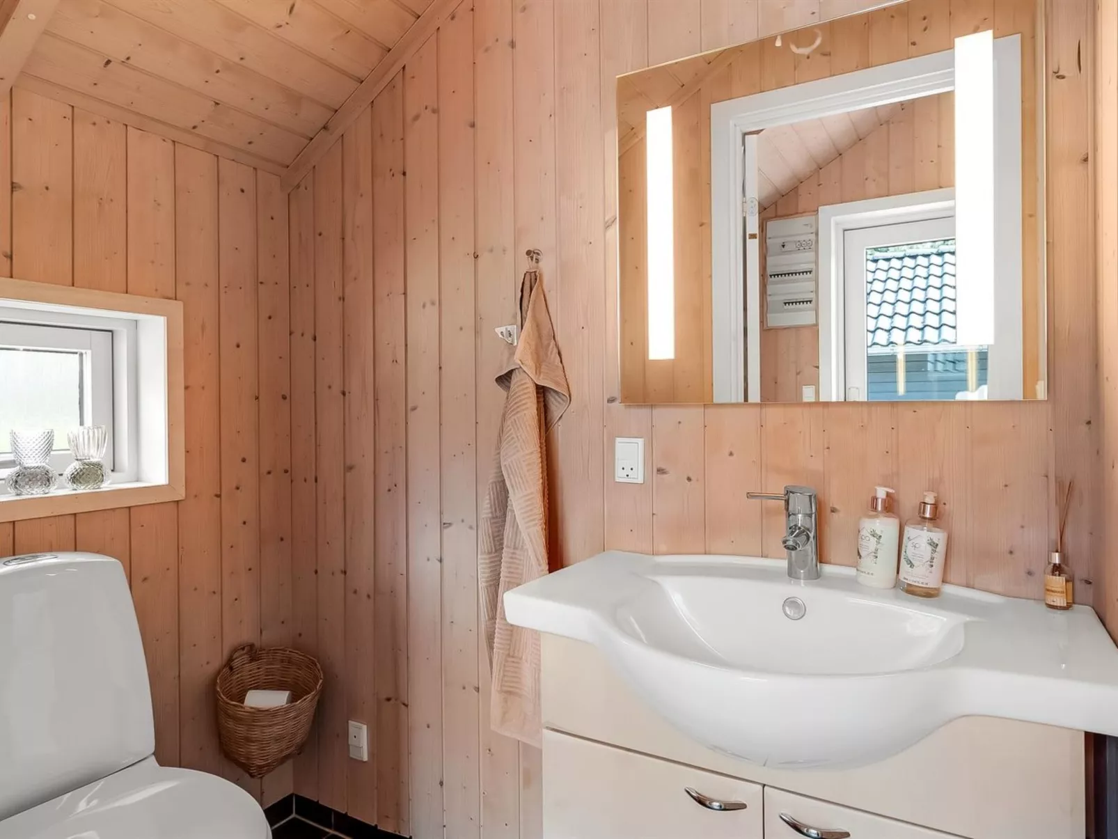 "Truels" - 30km from the sea-Binnen