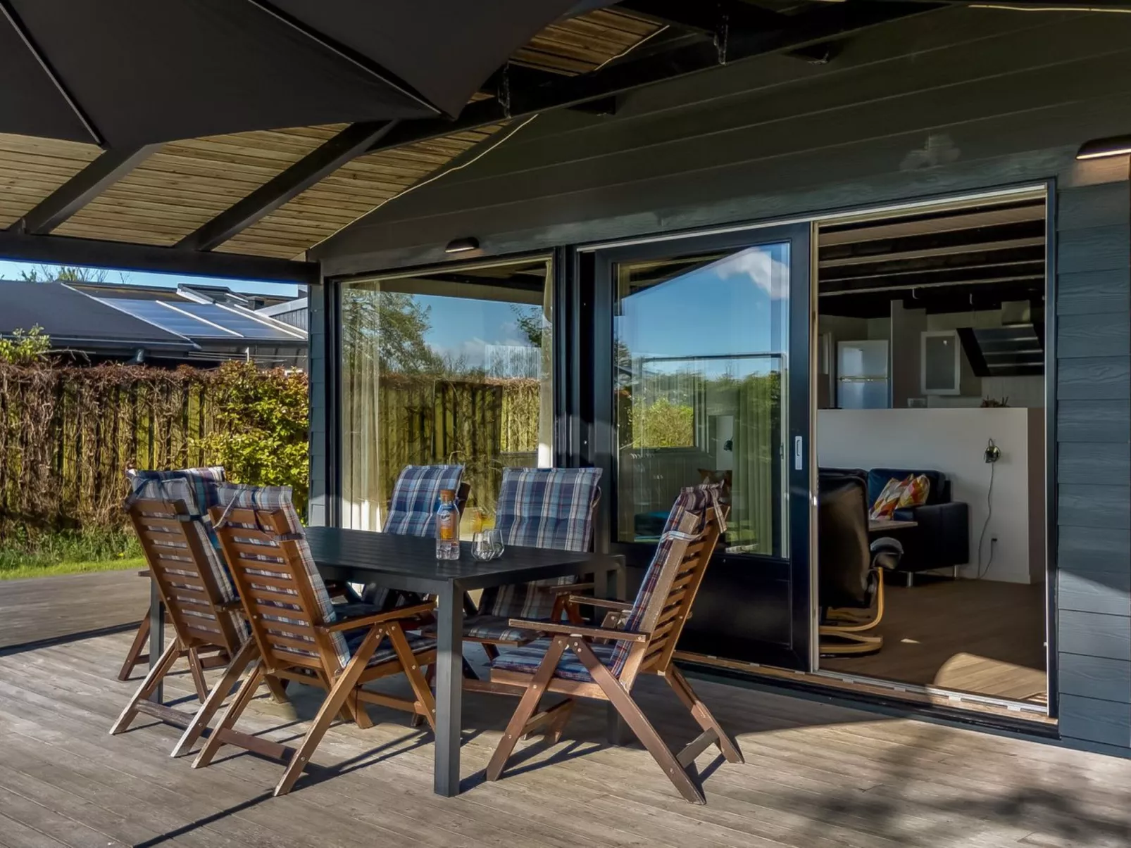 "Ørn" - 5m from the sea-Buiten