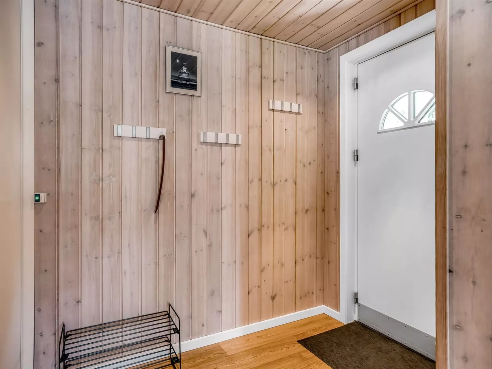 "Marlena" - 1.1km from the sea-Binnen