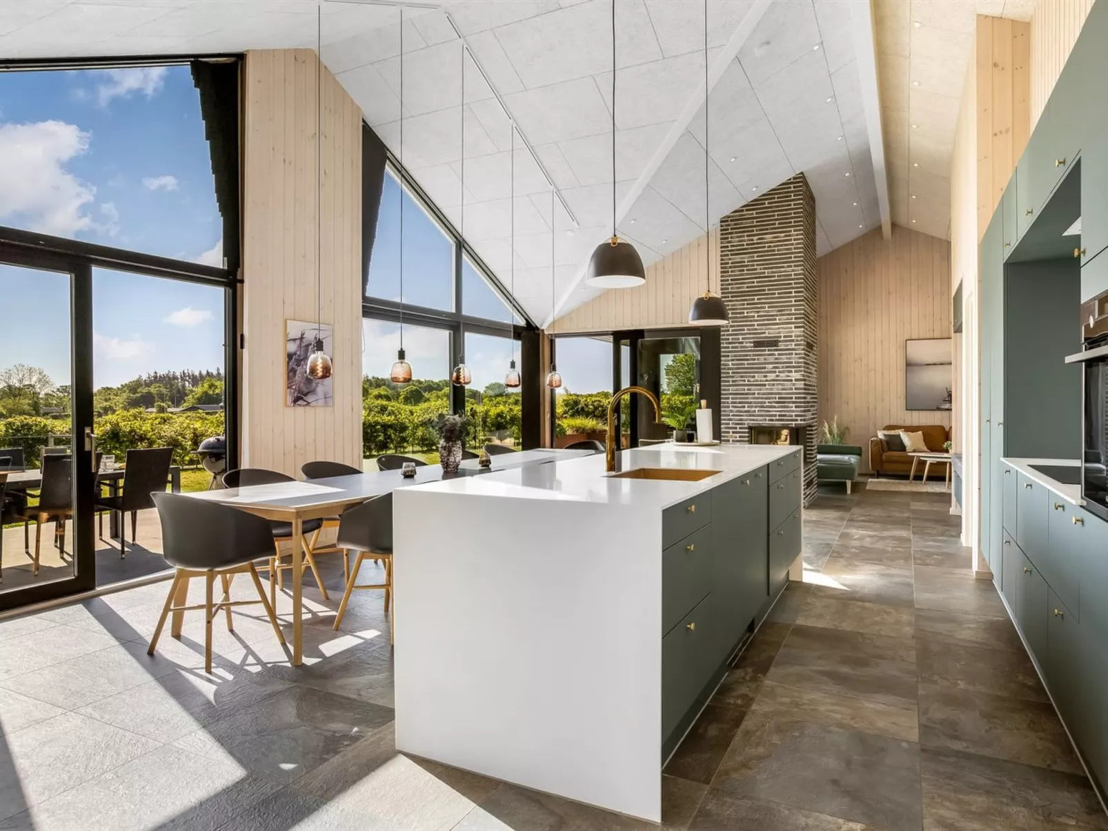 "Goesta" - 250m from the sea-Binnen