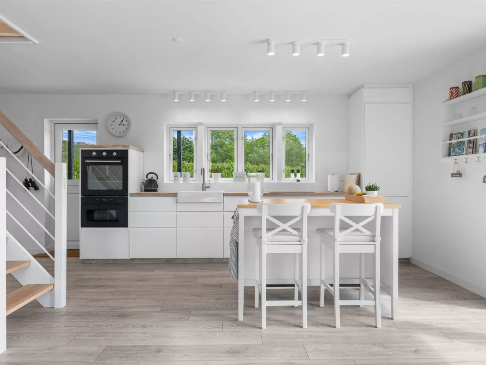 "Aliana" - 300m from the sea-Binnen