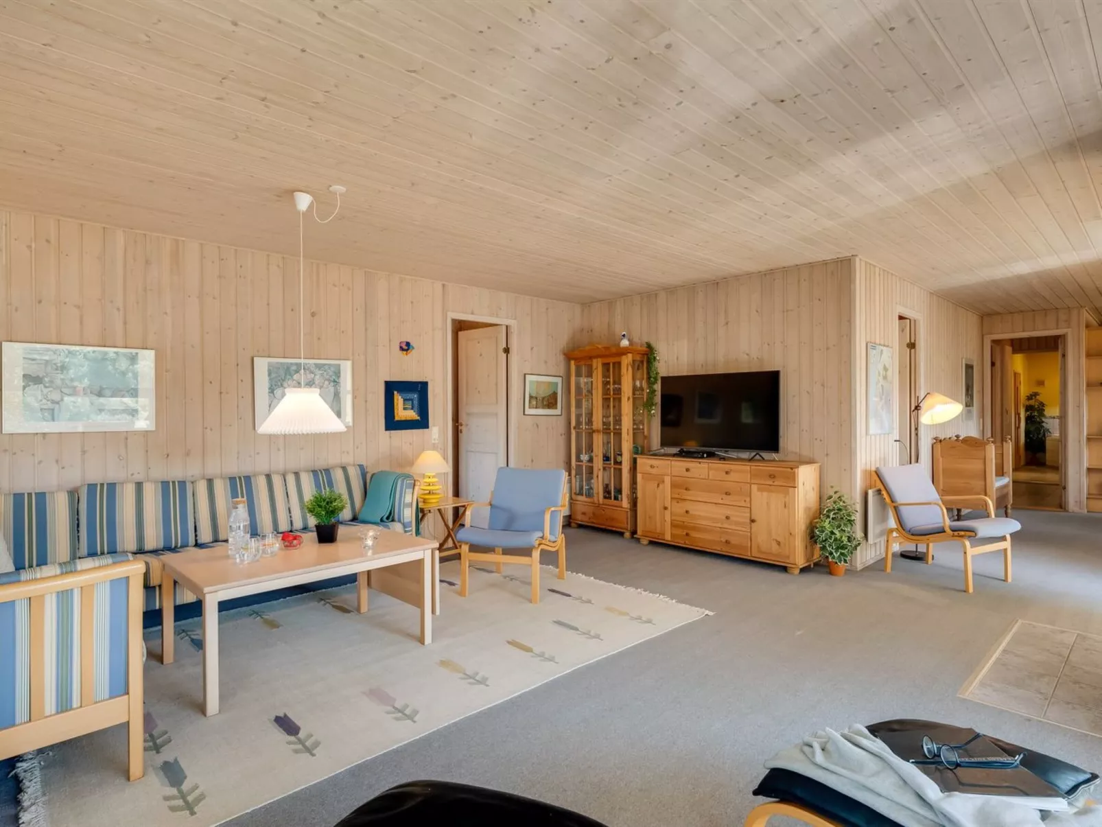 "Jeip" - 2.1km from the sea-Binnen