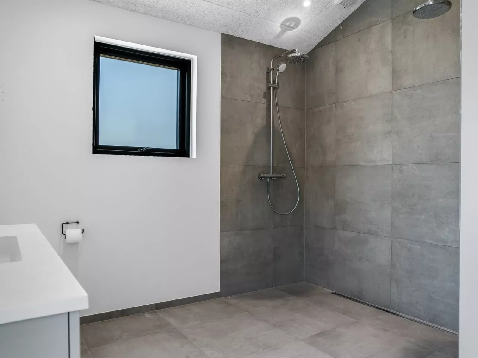 "Silja" - 900m from the sea-Binnen