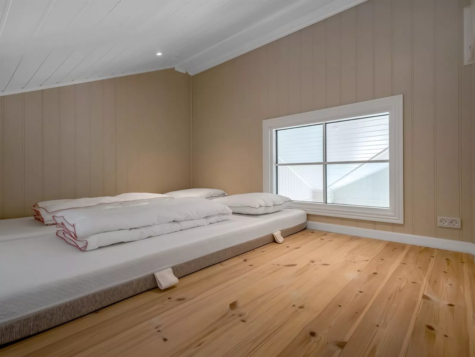 "Adia" - 650m from the sea-Binnen