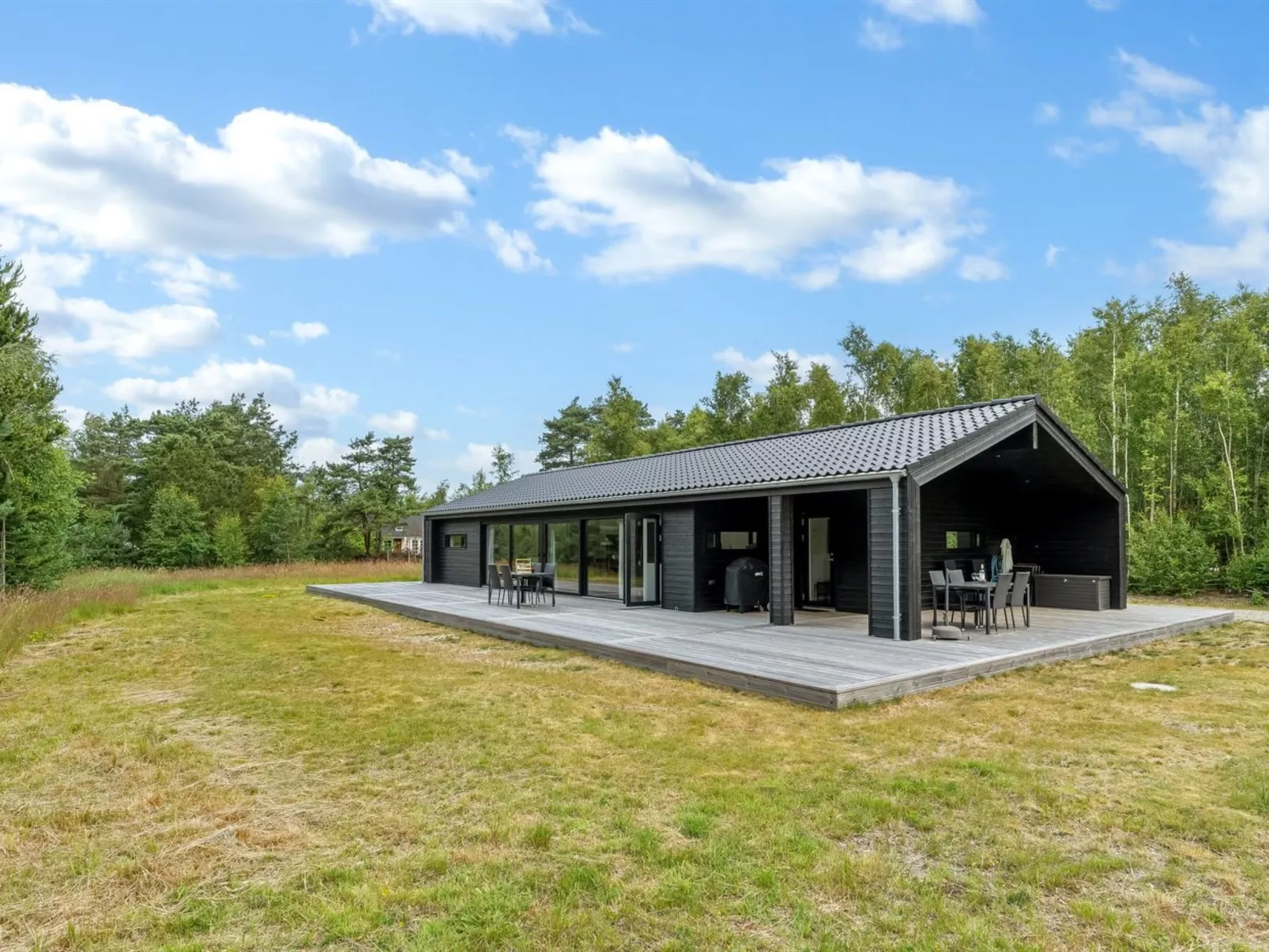 "Sighvat" - 300m from the sea-Buiten