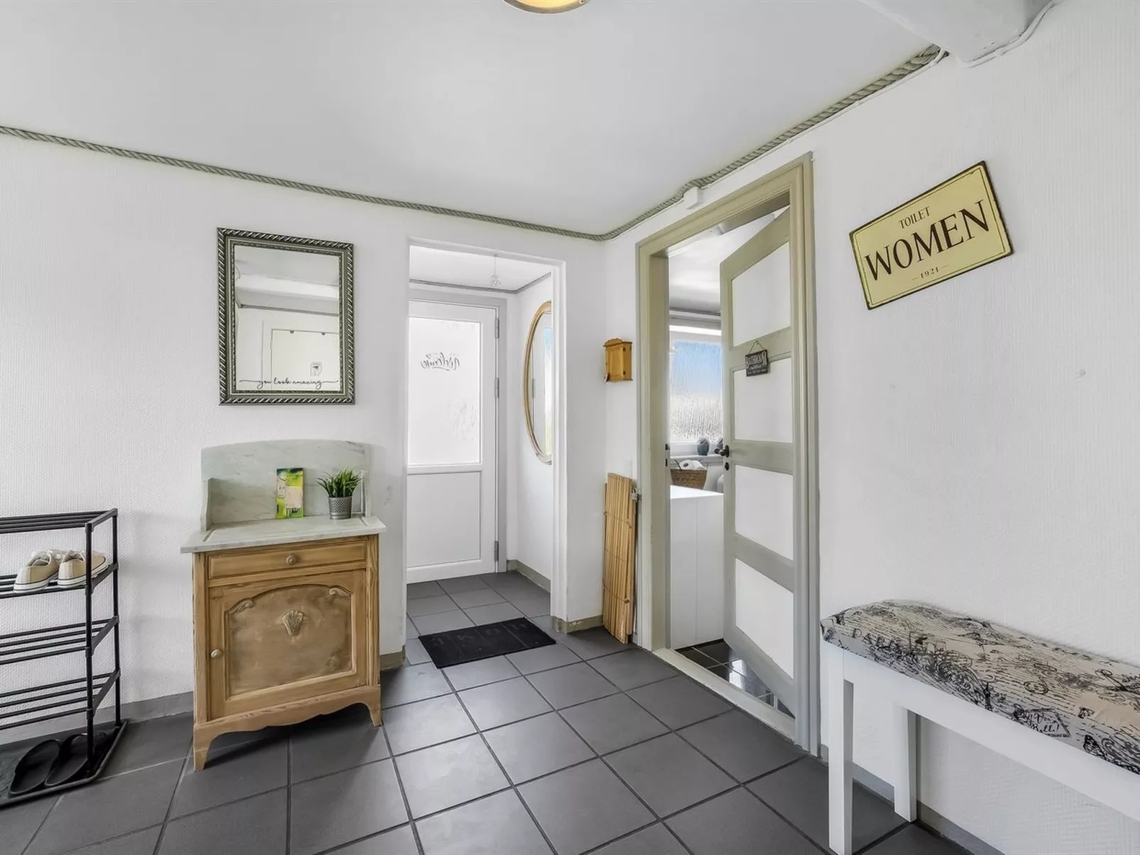 "Paale" - 208m from the sea-Binnen